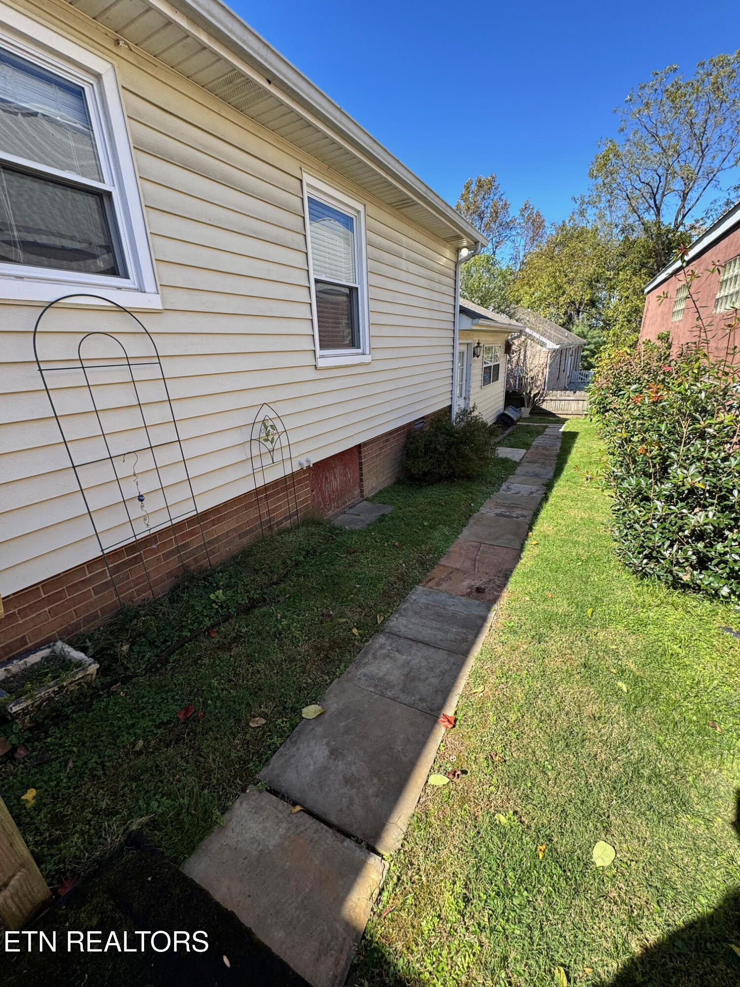 34 Hampton Square Crossville TN 38555