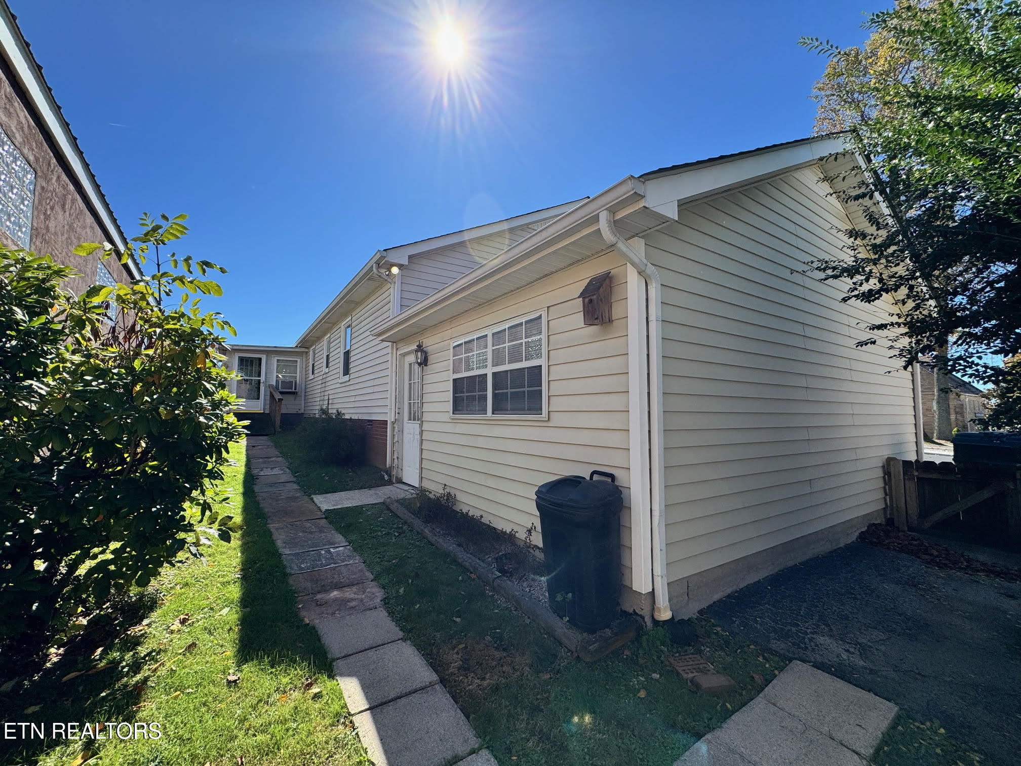34 Hampton Square Crossville TN 38555
