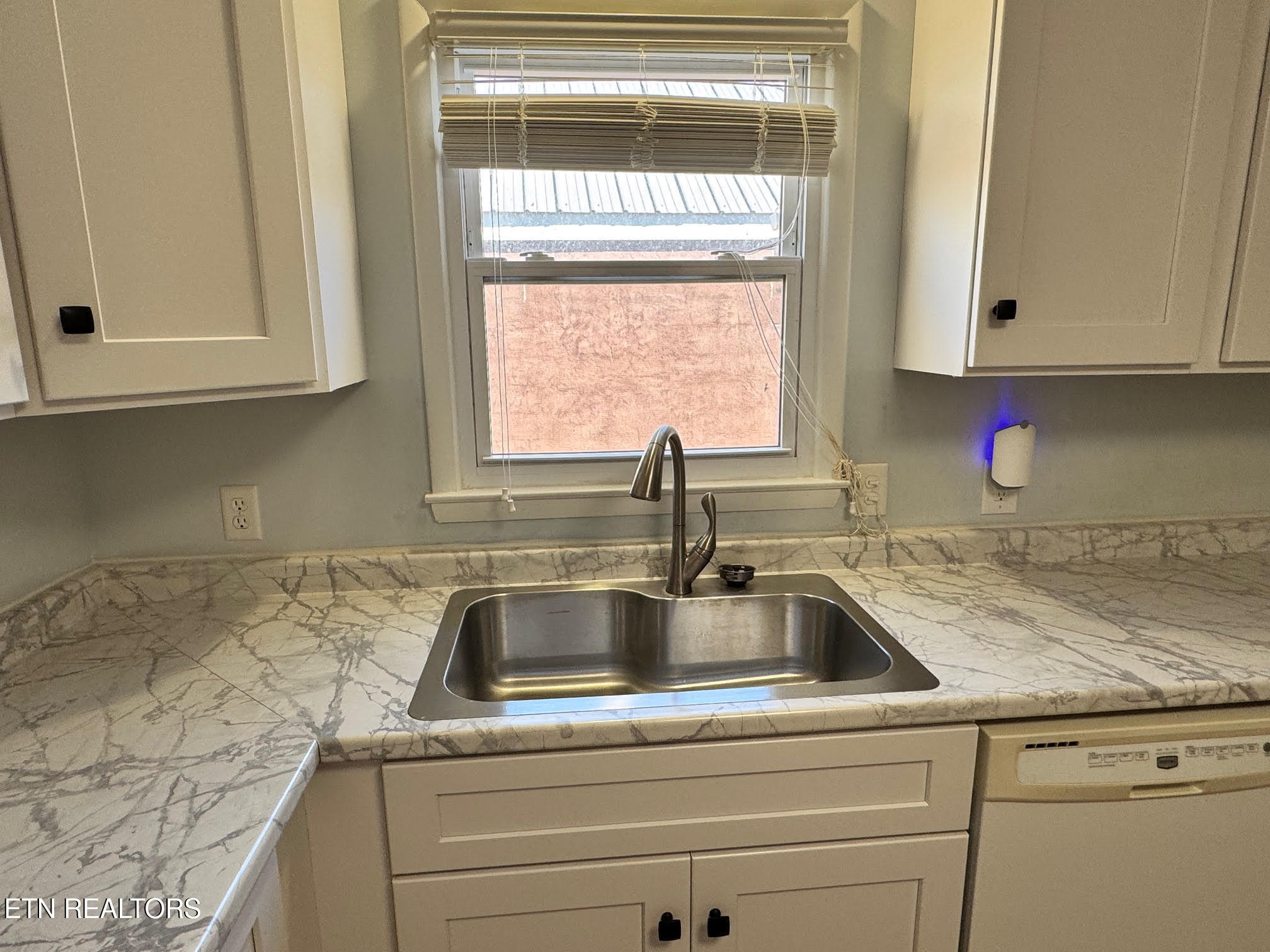 34 Hampton Square Crossville TN 38555