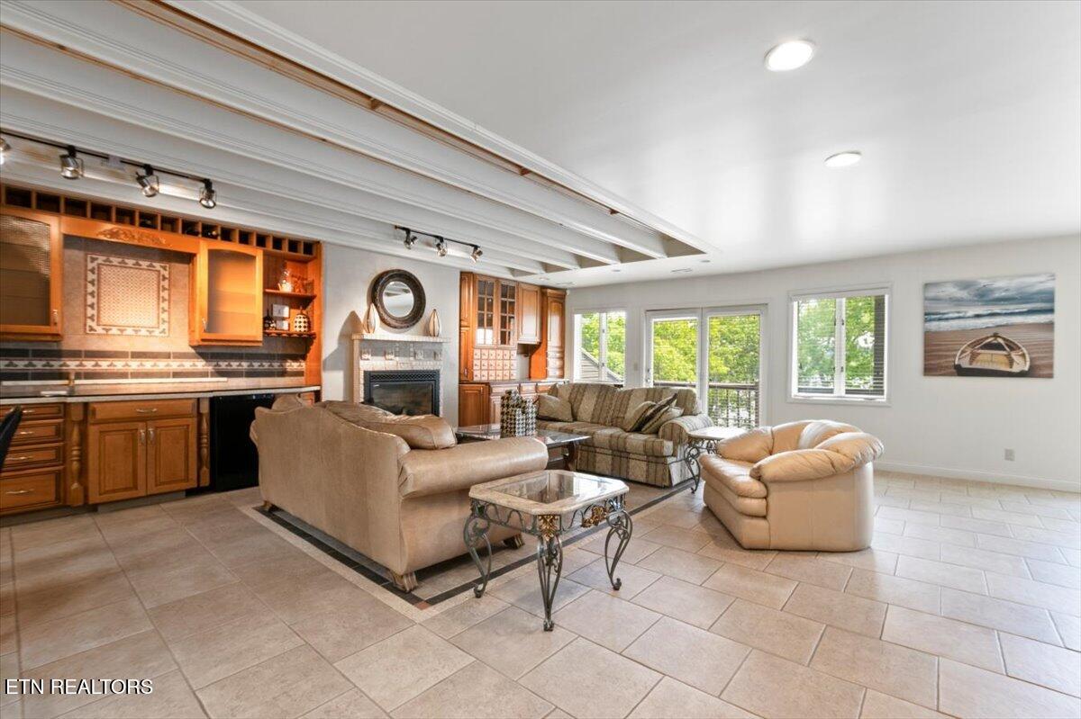 700 Shanghai Landing Lane Lafollette TN 37766