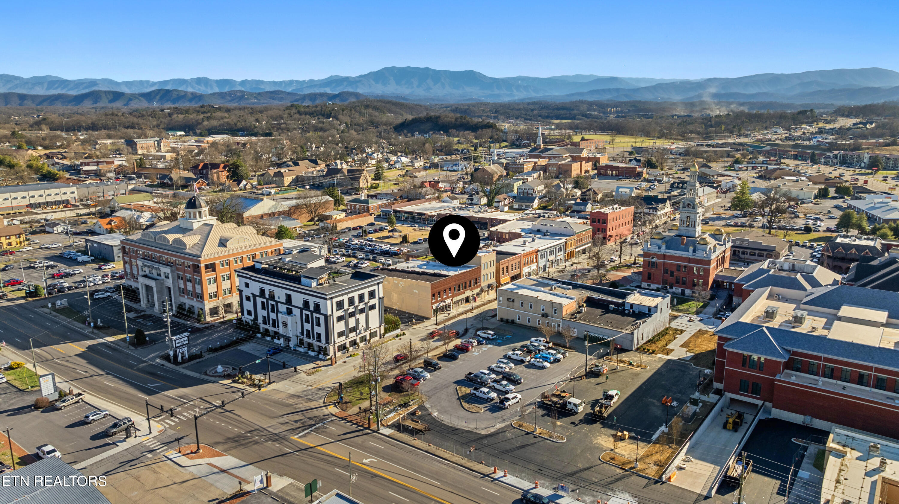 118 Court Avenue Sevierville TN 37862