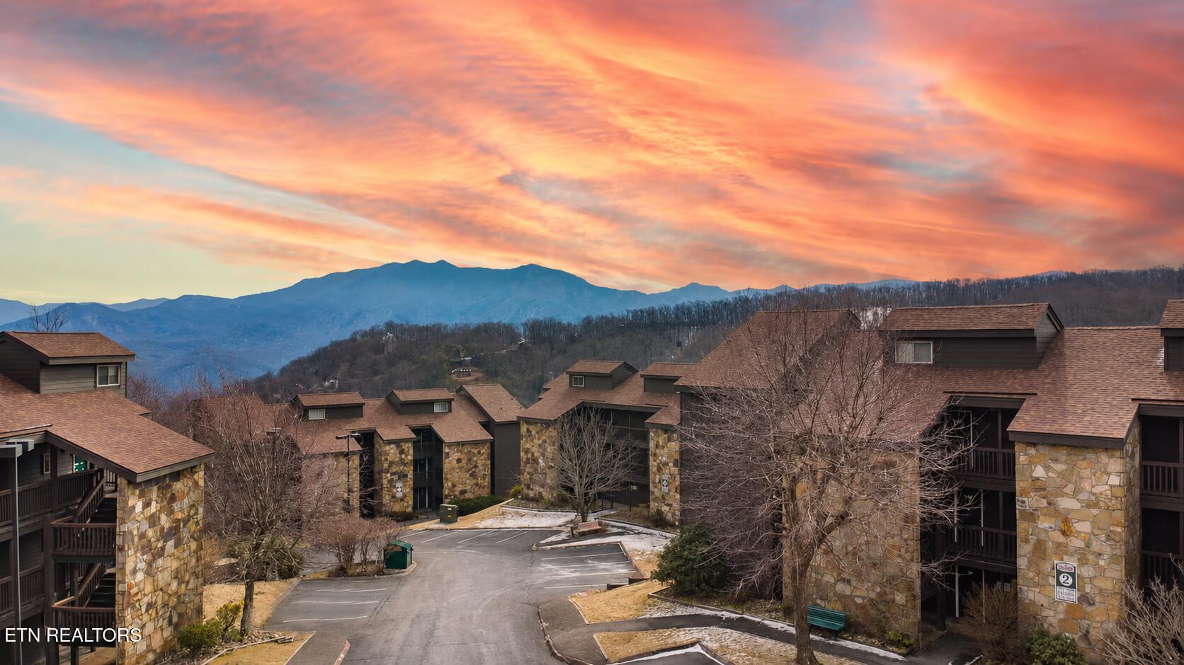 1380 Ski View Drive Gatlinburg TN 37738