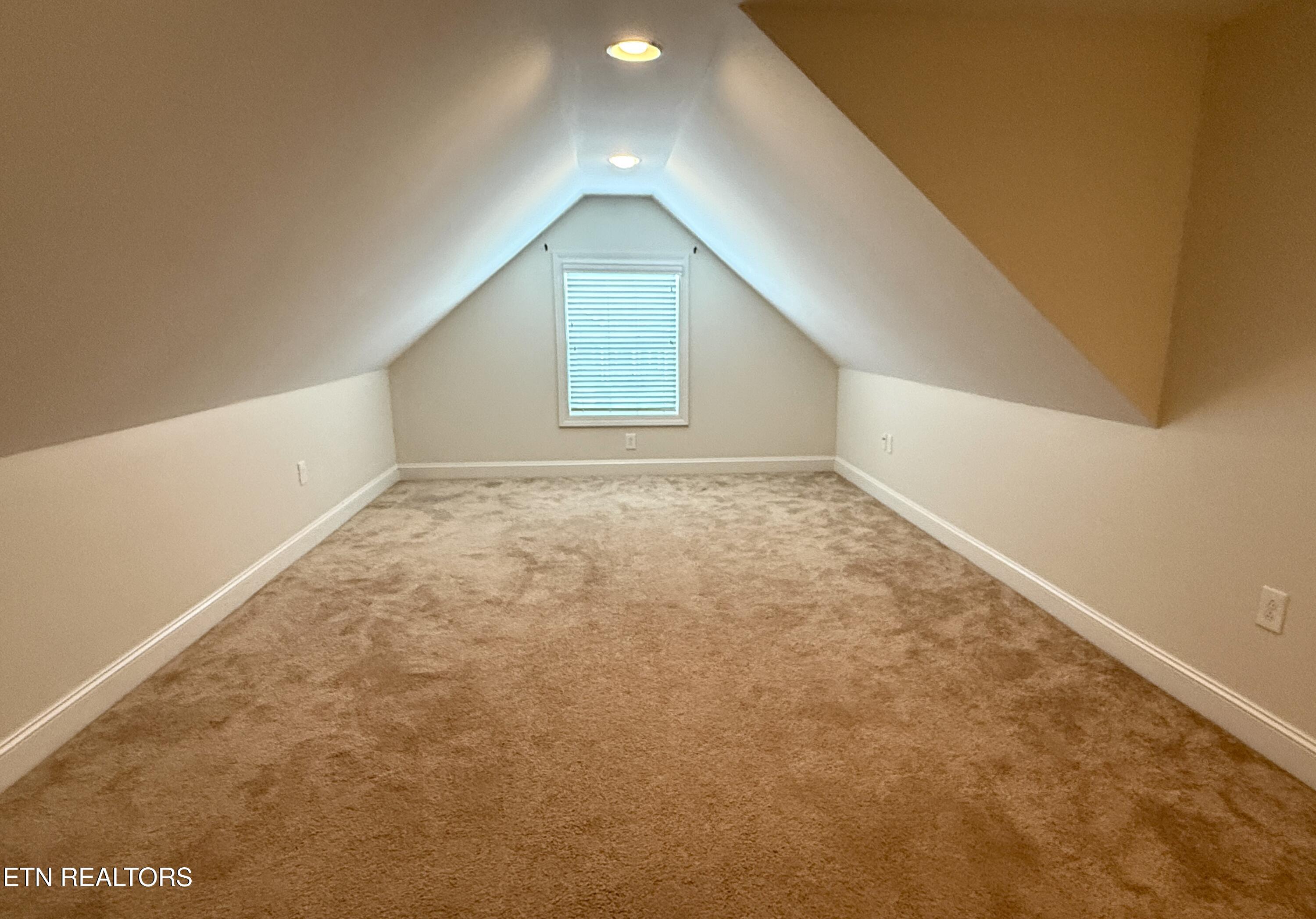 1631 Autumn Path Lane Knoxville TN 37918