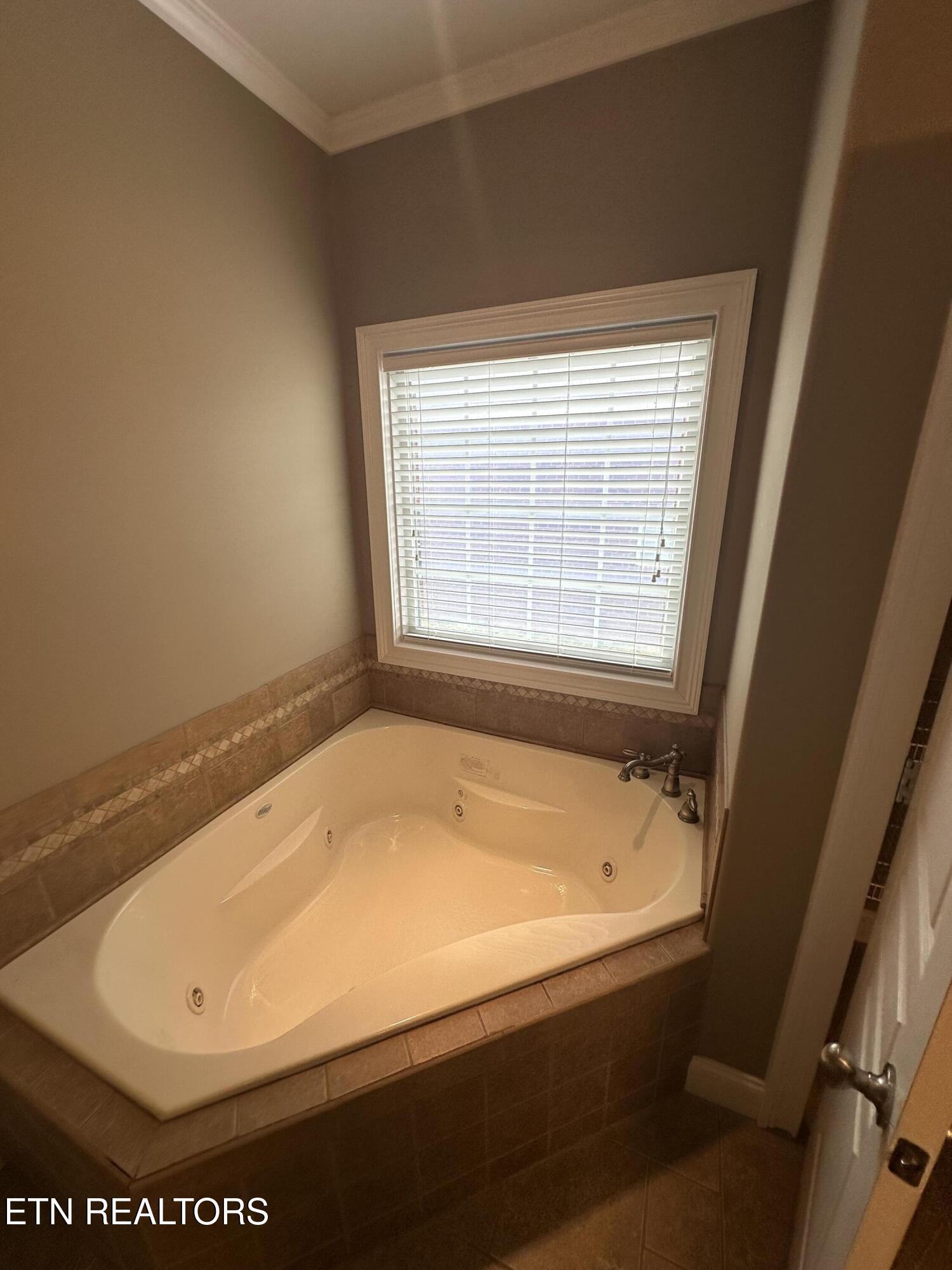 74 Genesis Avenue Crossville TN 38571
