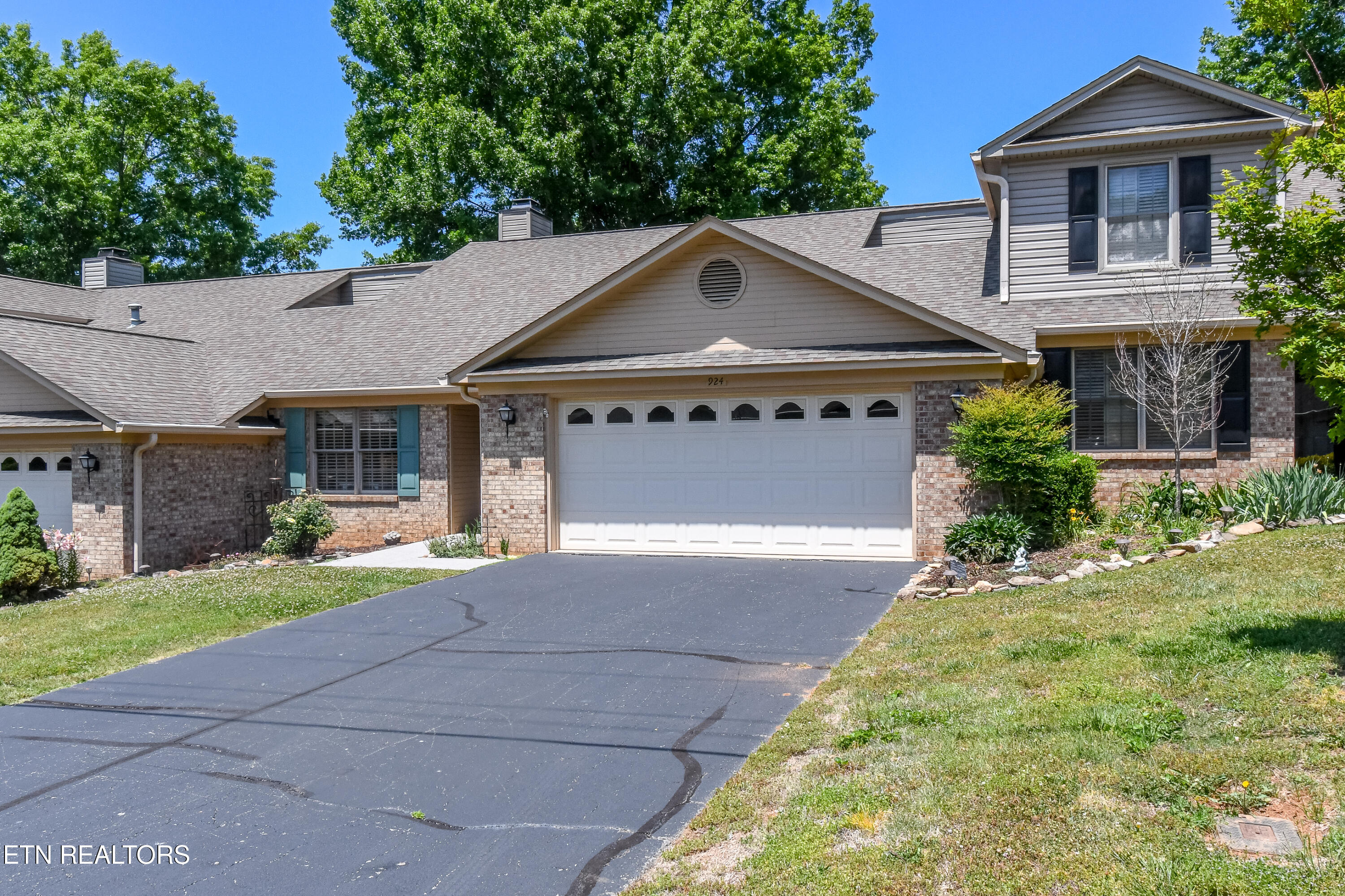 924 Jamestown Way Maryville TN 37803