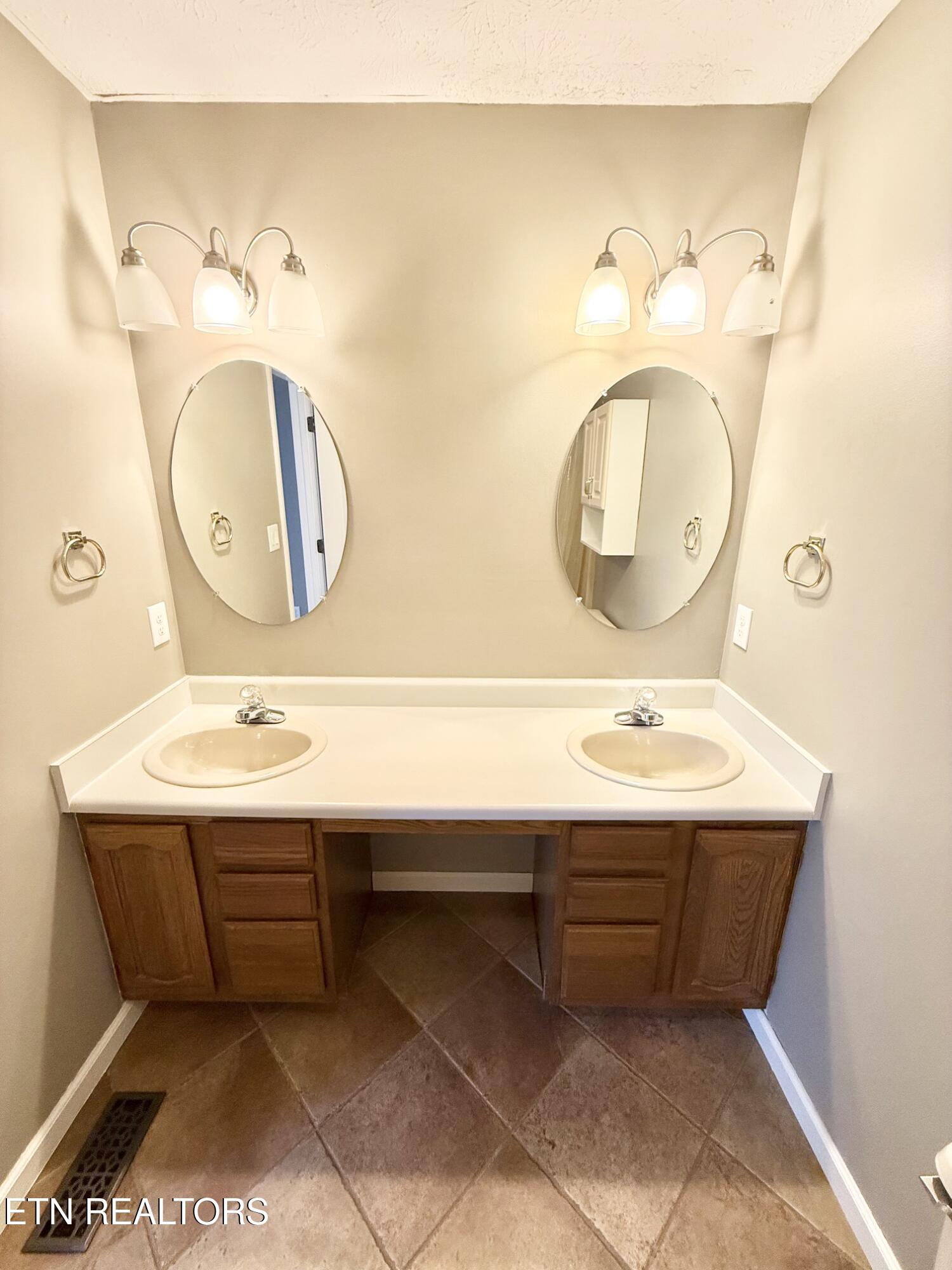2026 Cochran Place Maryville TN 37803