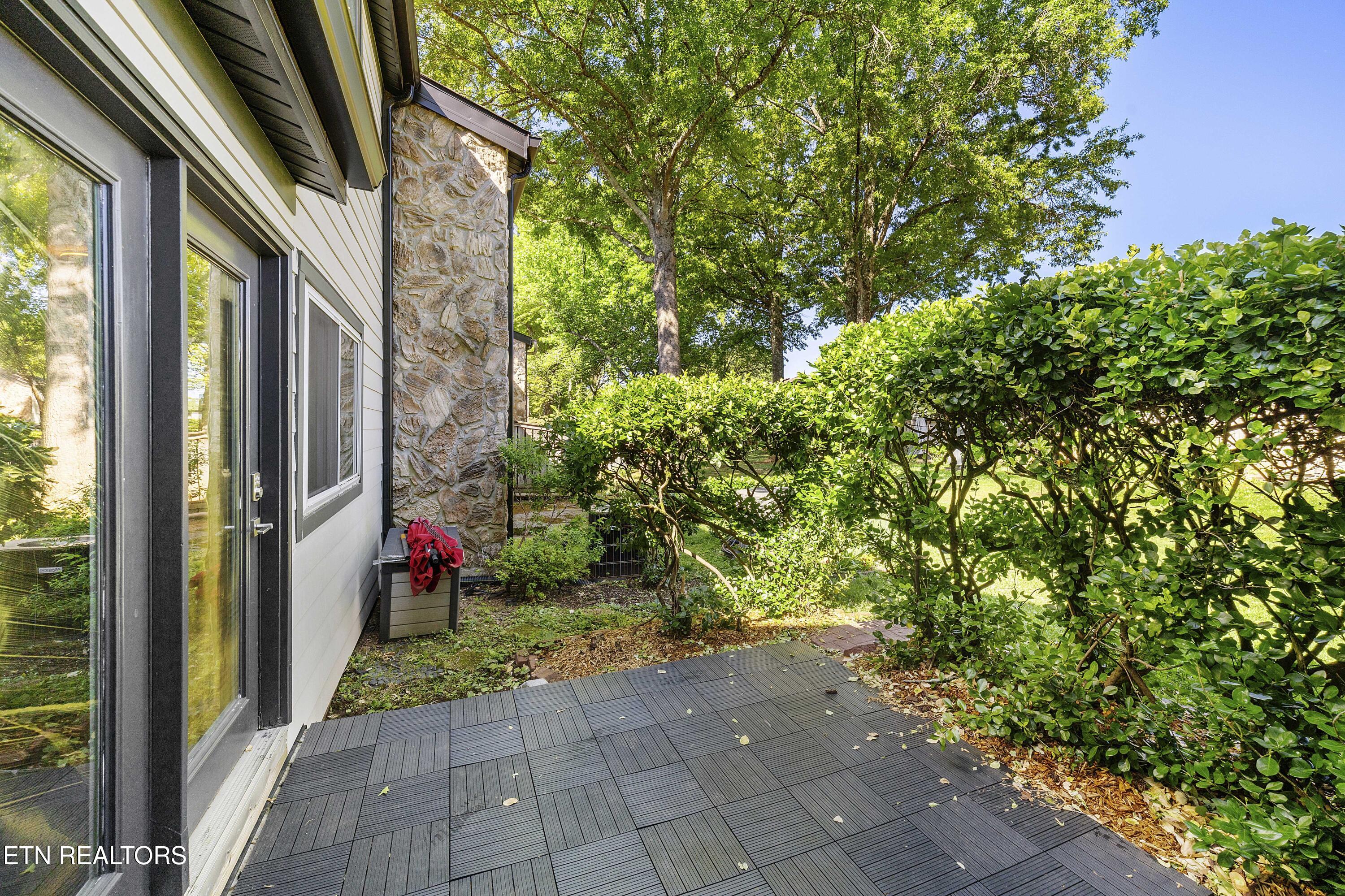 1954 Cherokee Bluff Drive Knoxville TN 37920