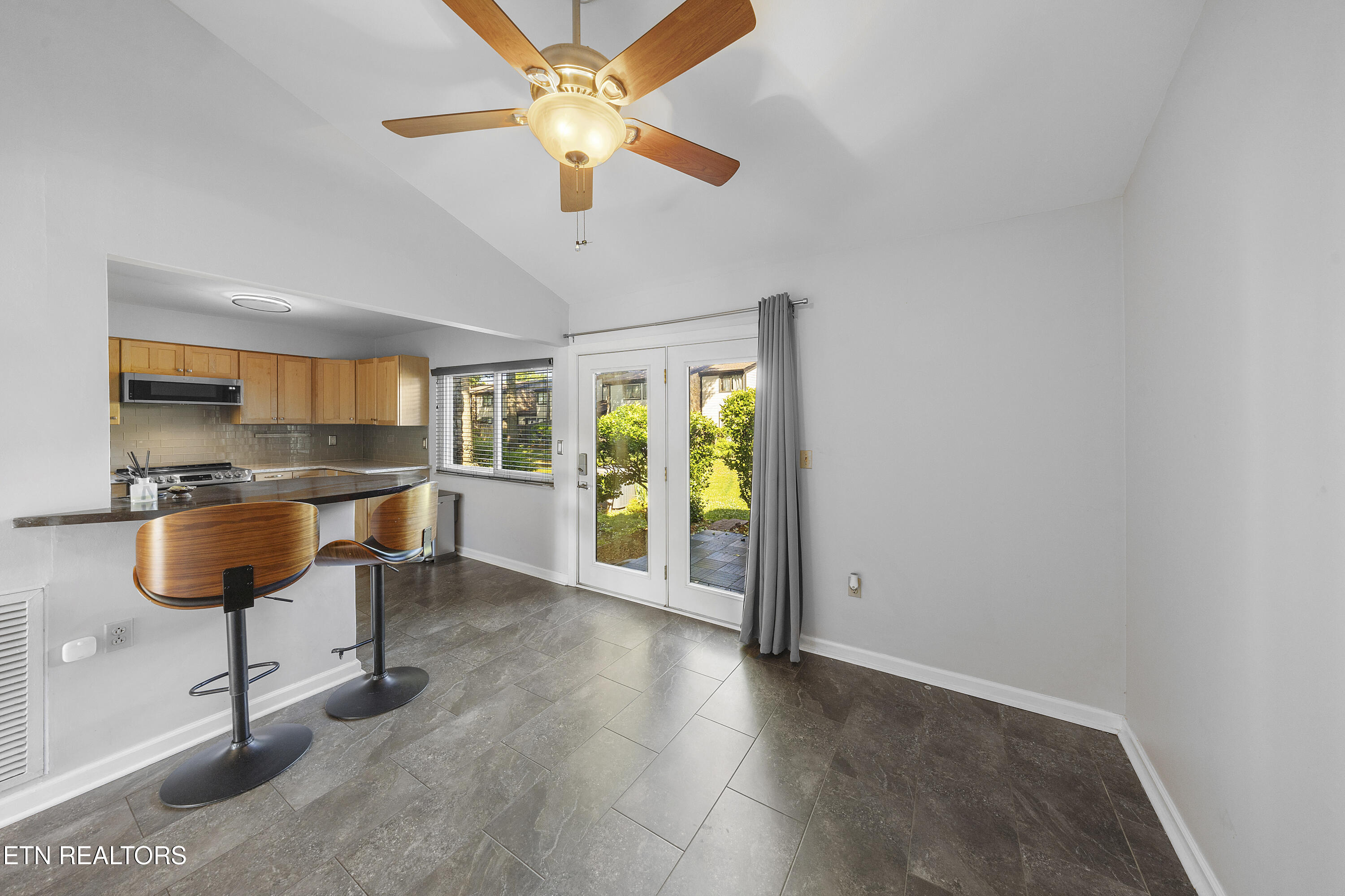 1954 Cherokee Bluff Drive Knoxville TN 37920