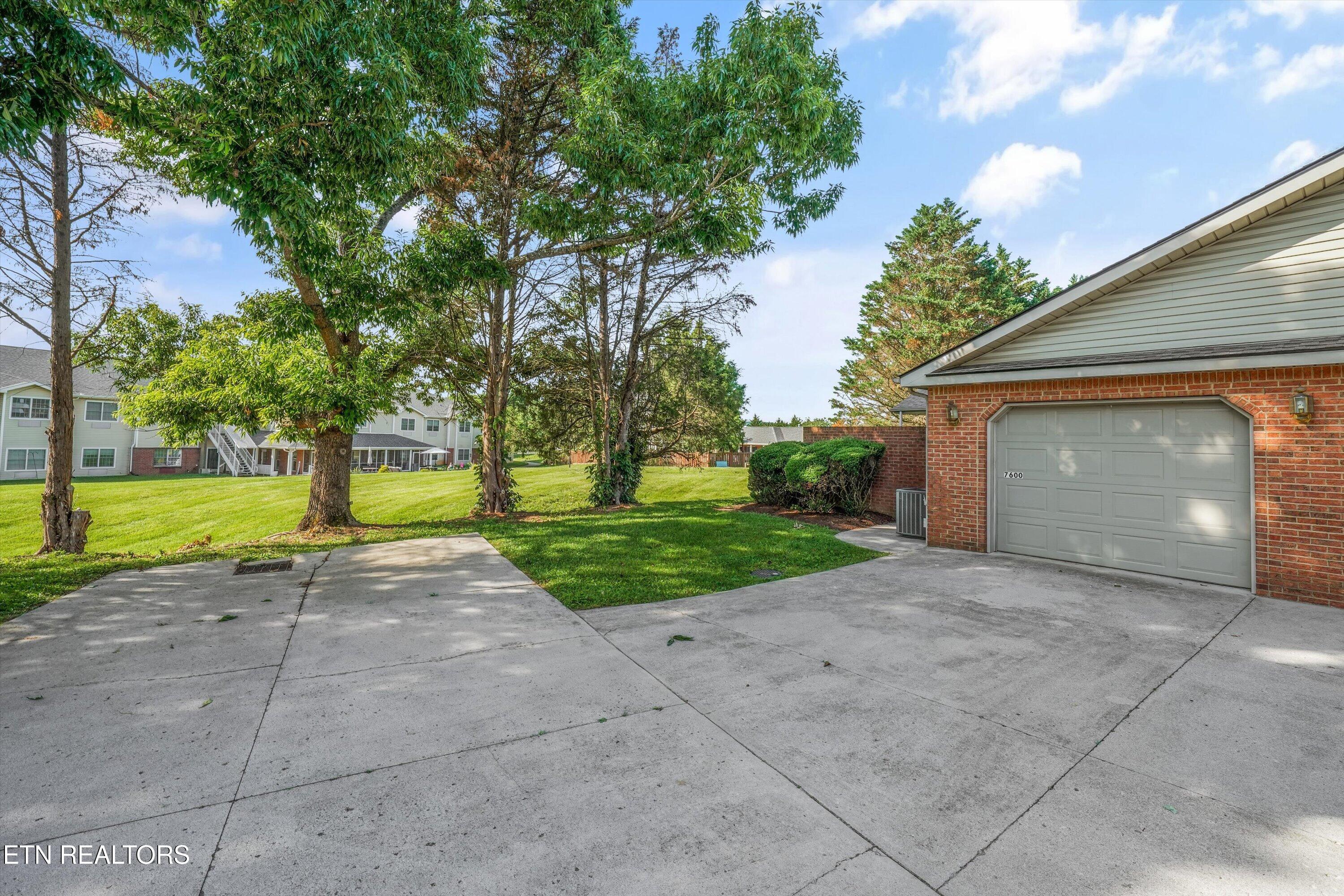7600 Pauline Way Knoxville TN 37938