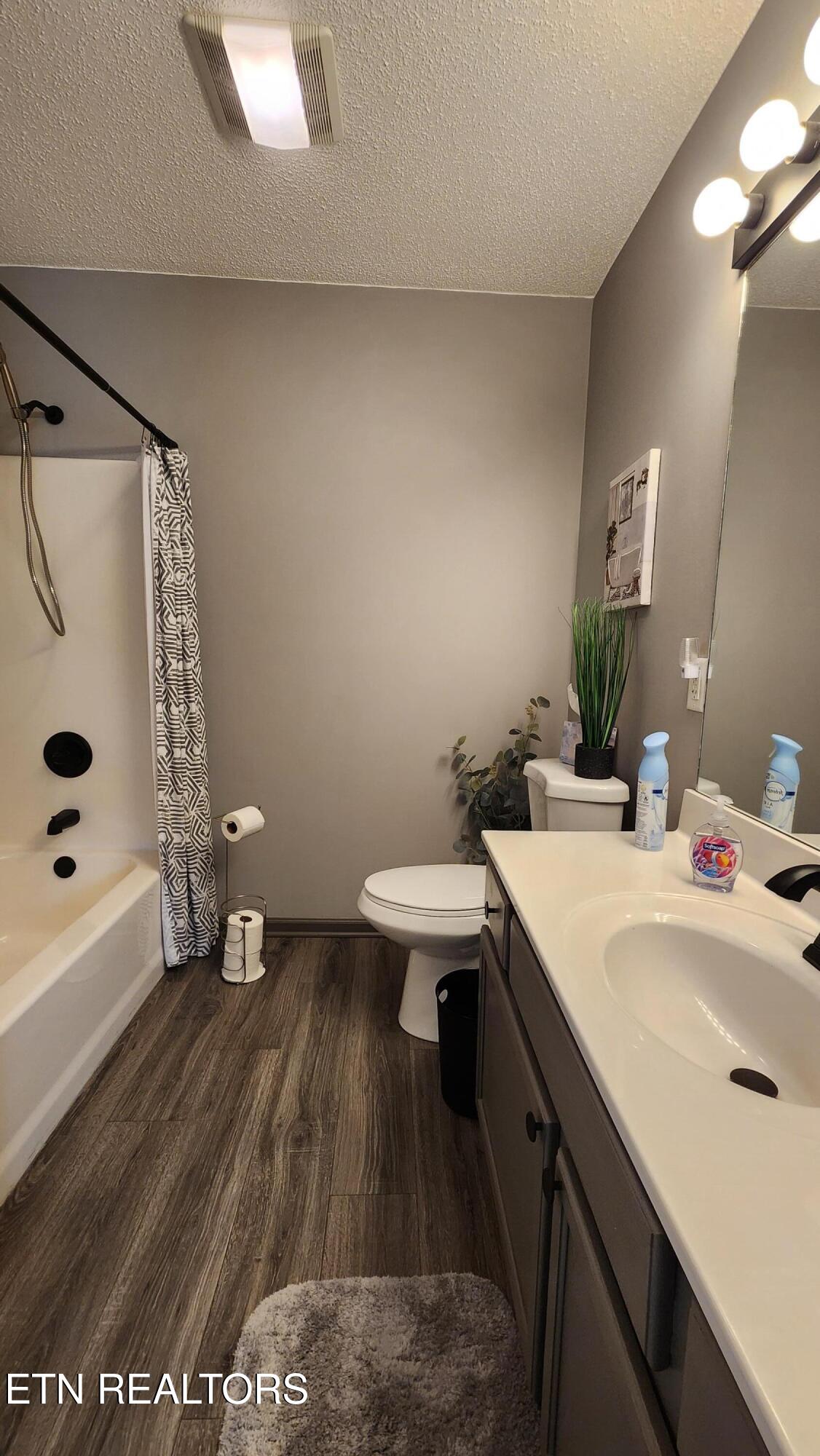 261 Dumplin Lane Kodak TN 37764