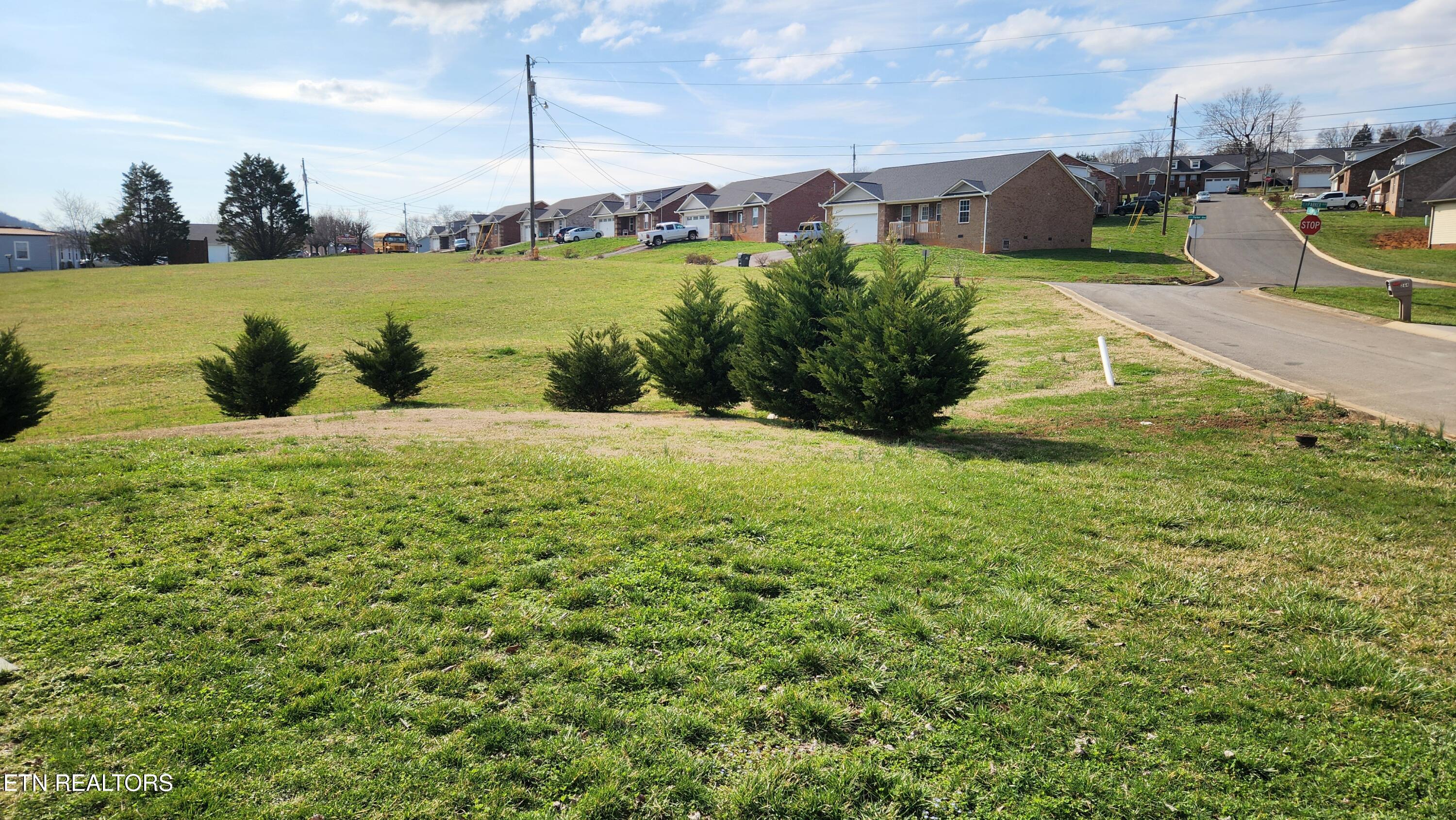 261 Dumplin Lane Kodak TN 37764