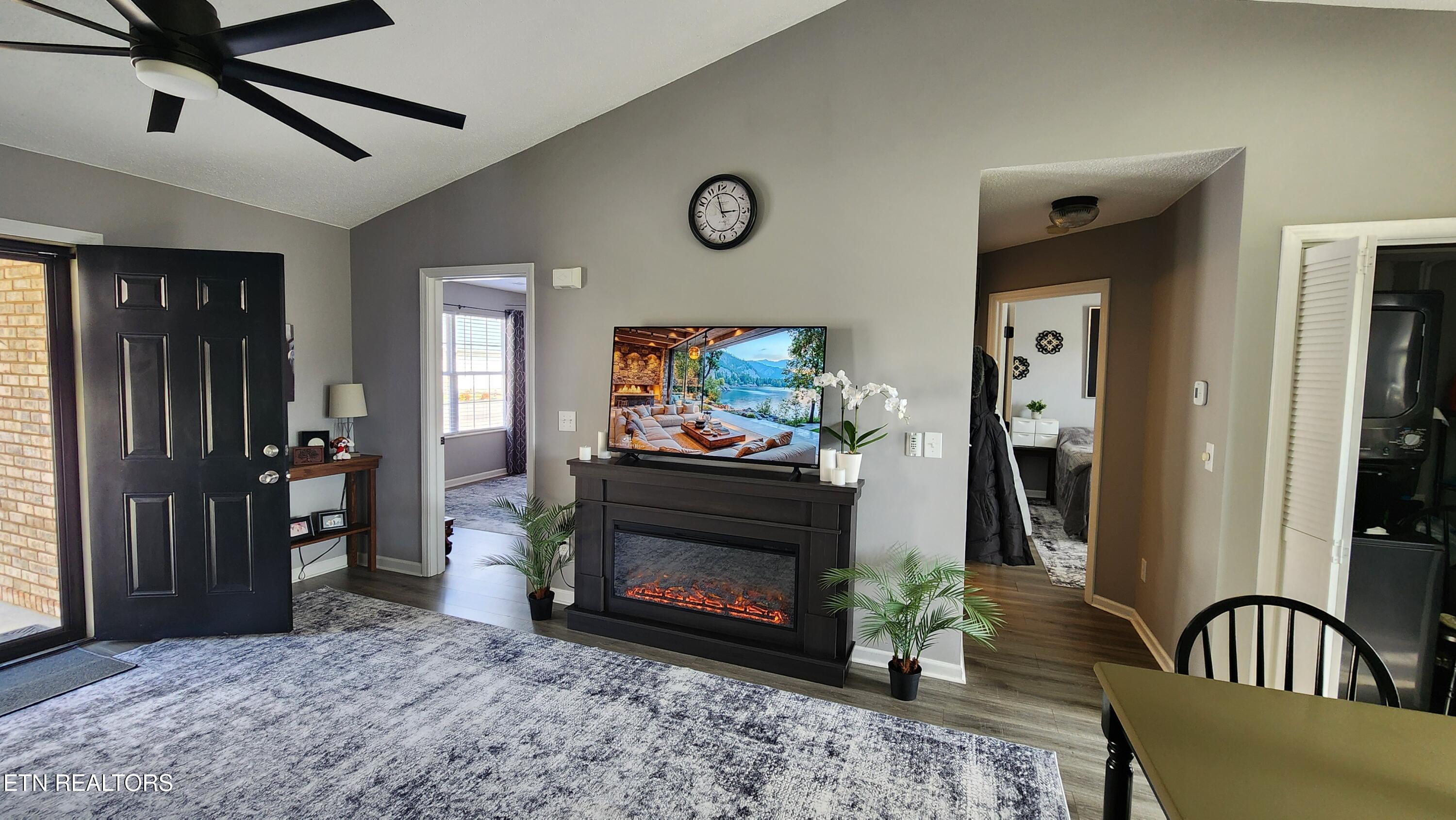 261 Dumplin Lane Kodak TN 37764