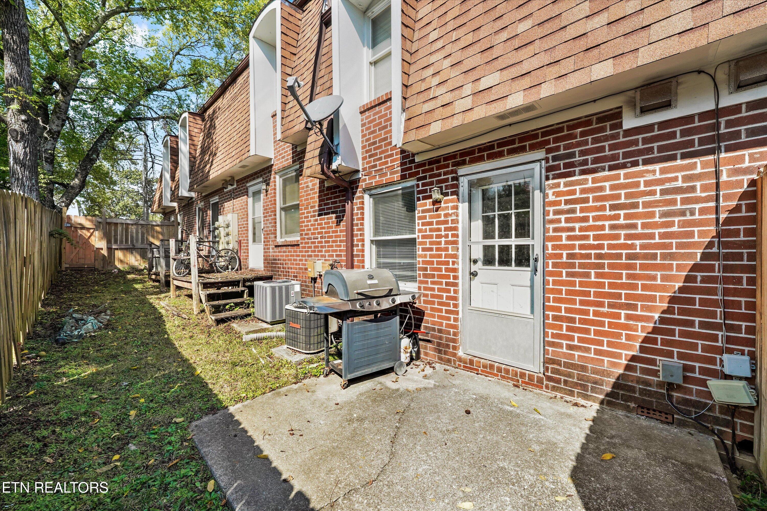 942 Piney Grove Church Road Knoxville TN 37909