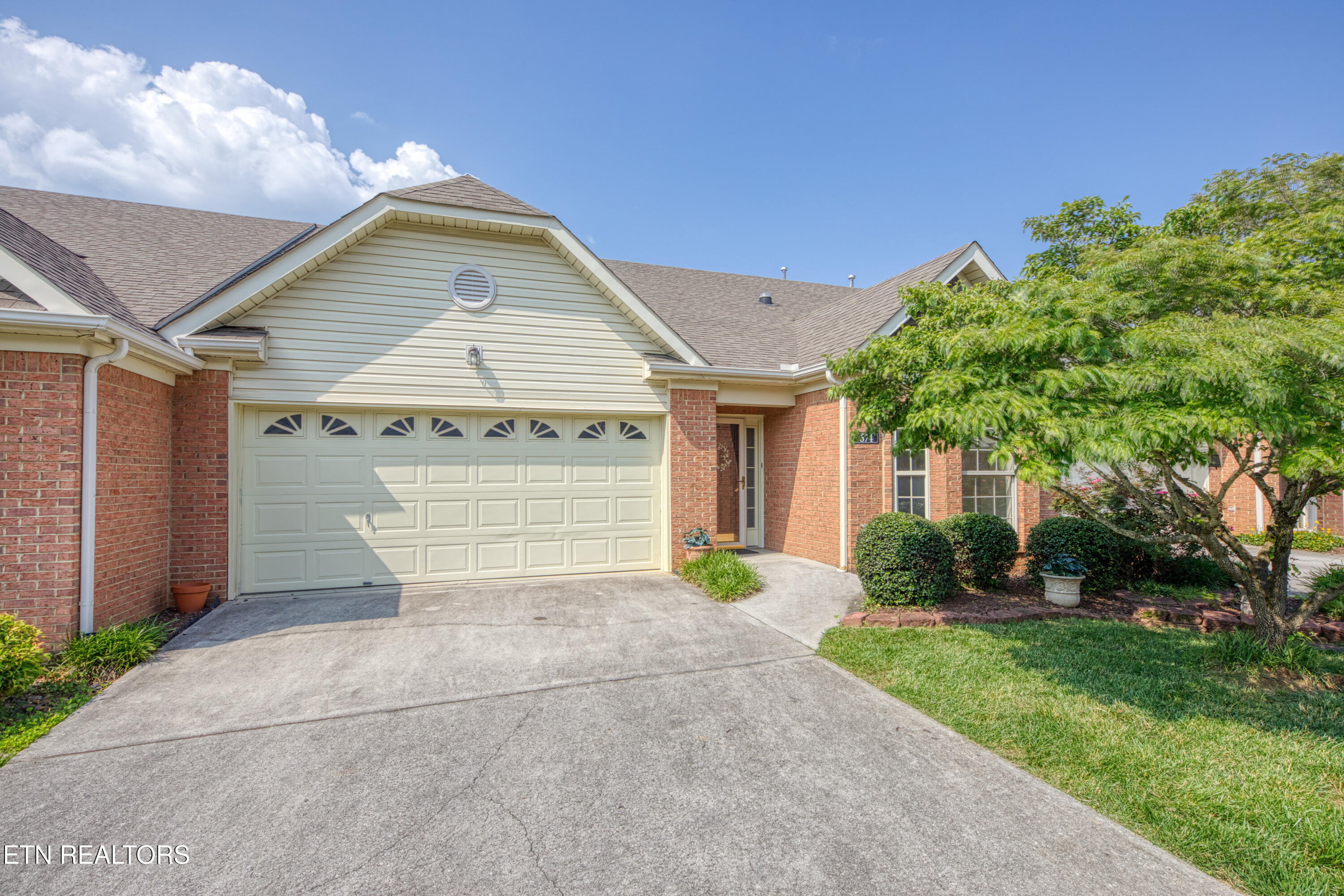 674 Applegate Lane Knoxville TN 37934