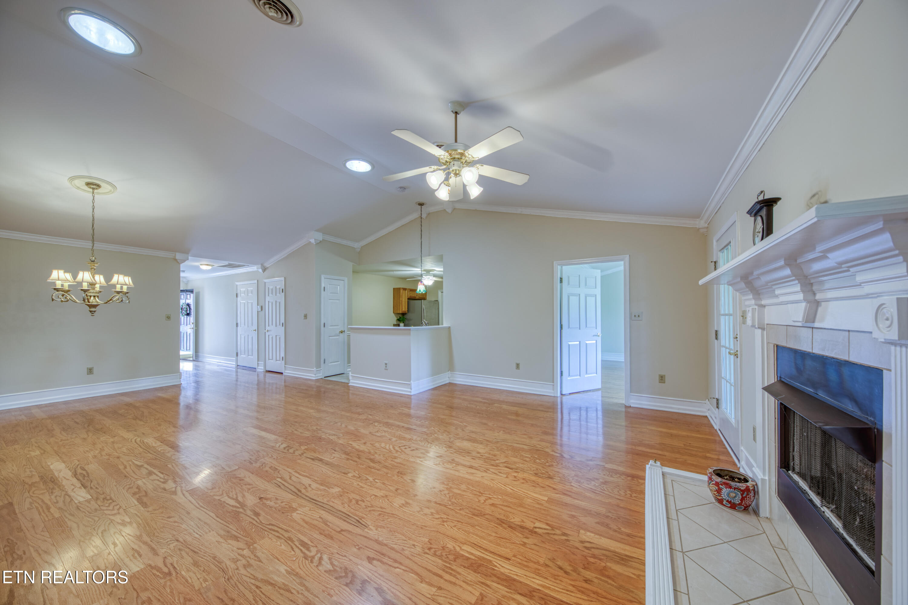 674 Applegate Lane Knoxville TN 37934