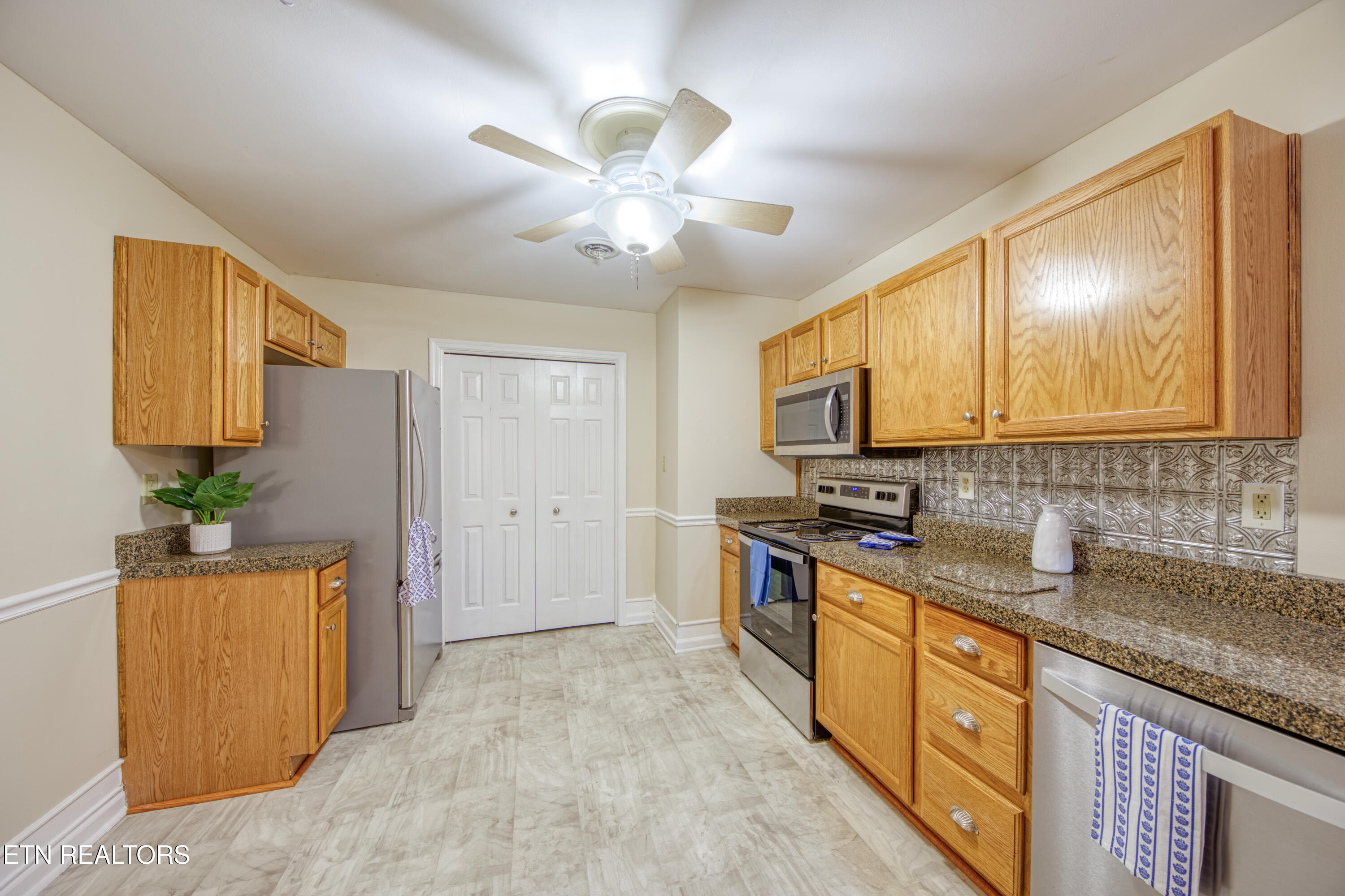 674 Applegate Lane Knoxville TN 37934