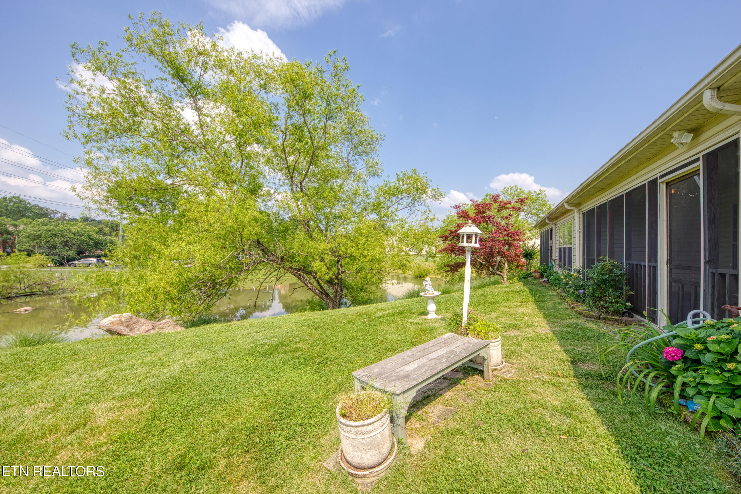 674 Applegate Lane Knoxville TN 37934