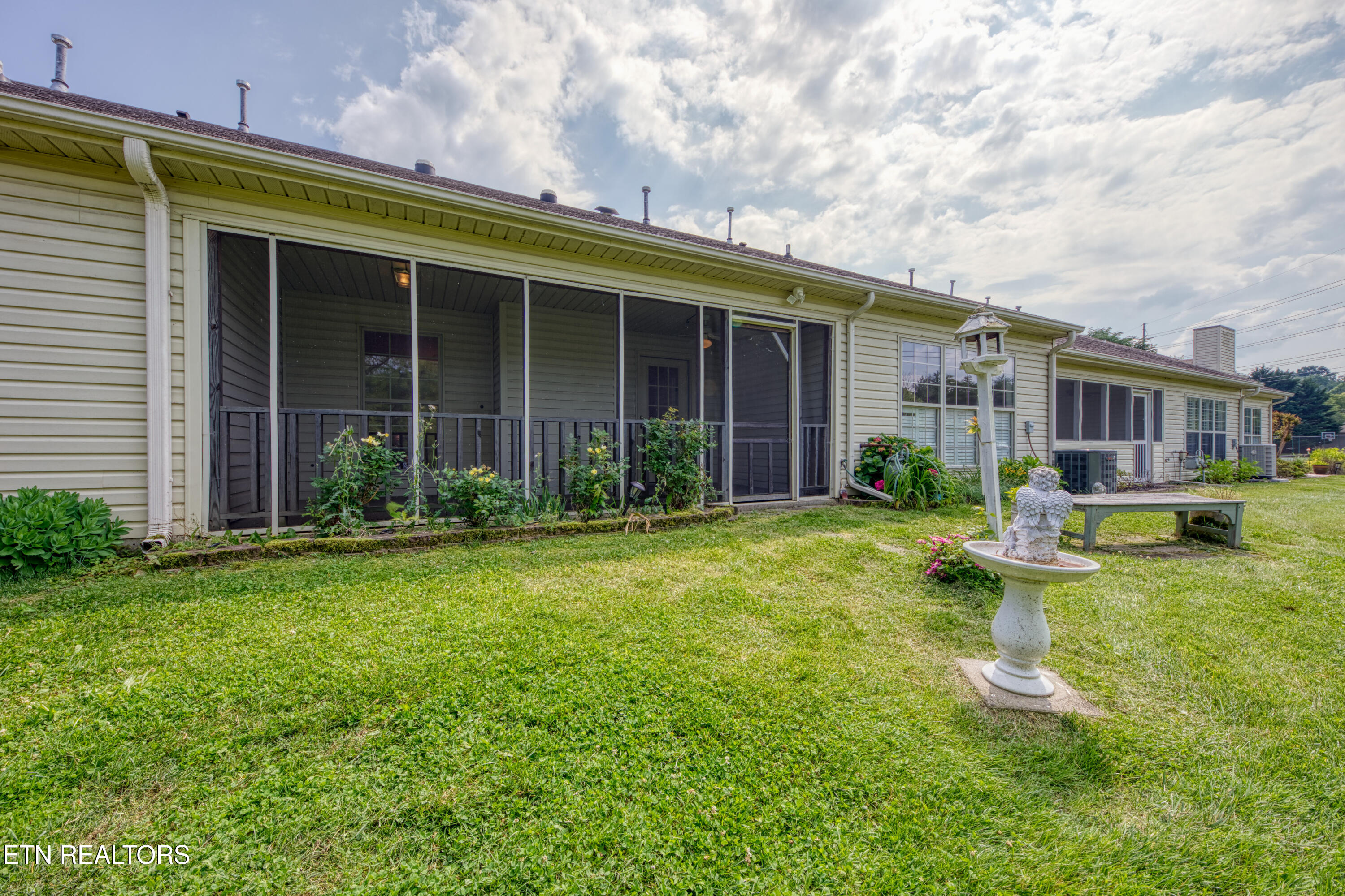 674 Applegate Lane Knoxville TN 37934