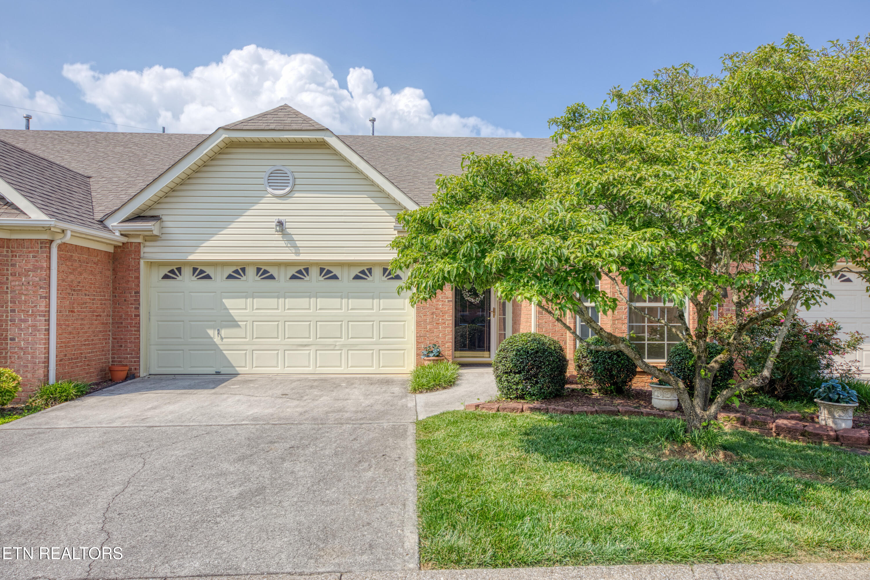 674 Applegate Lane Knoxville TN 37934