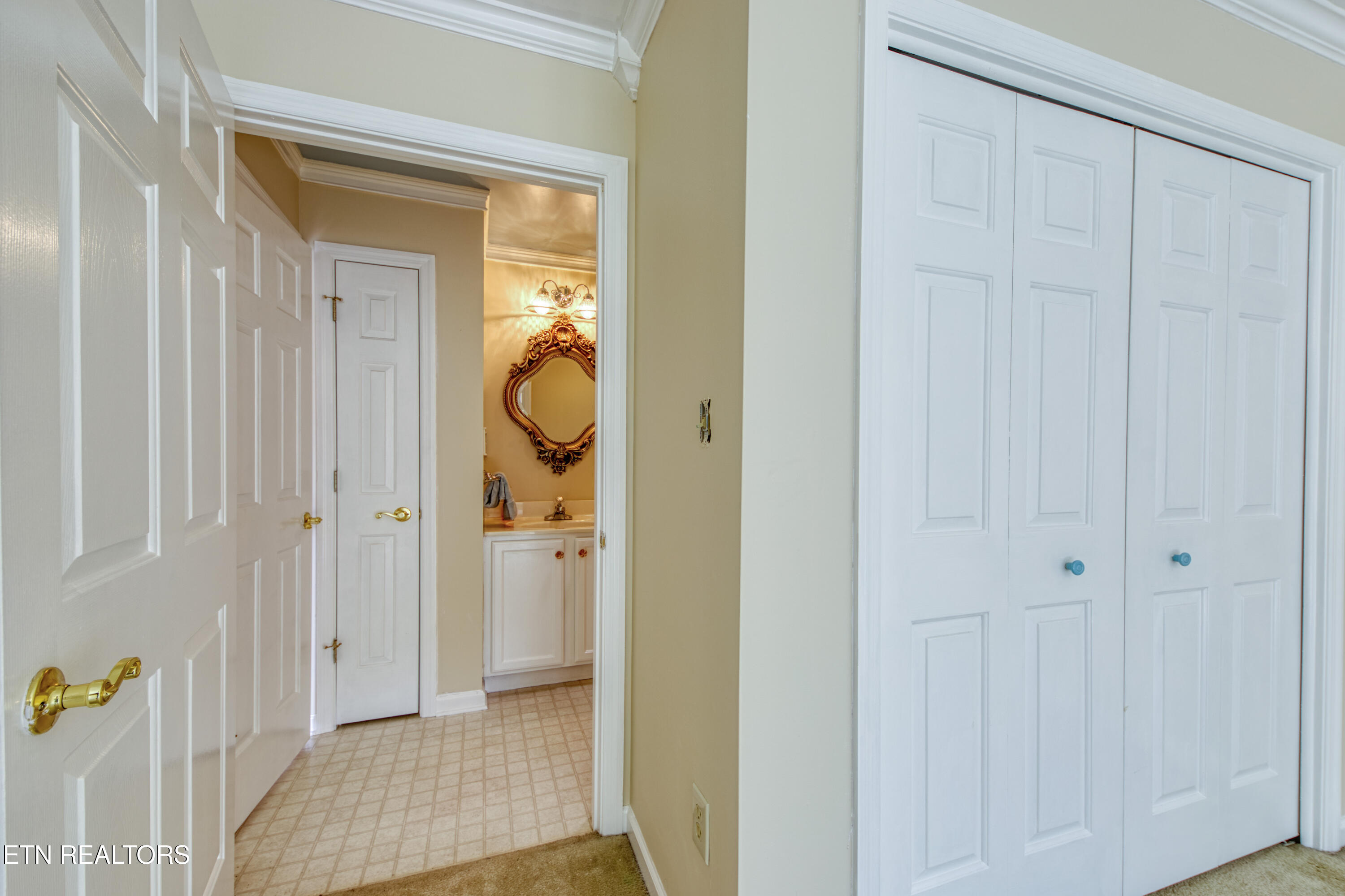 674 Applegate Lane Knoxville TN 37934