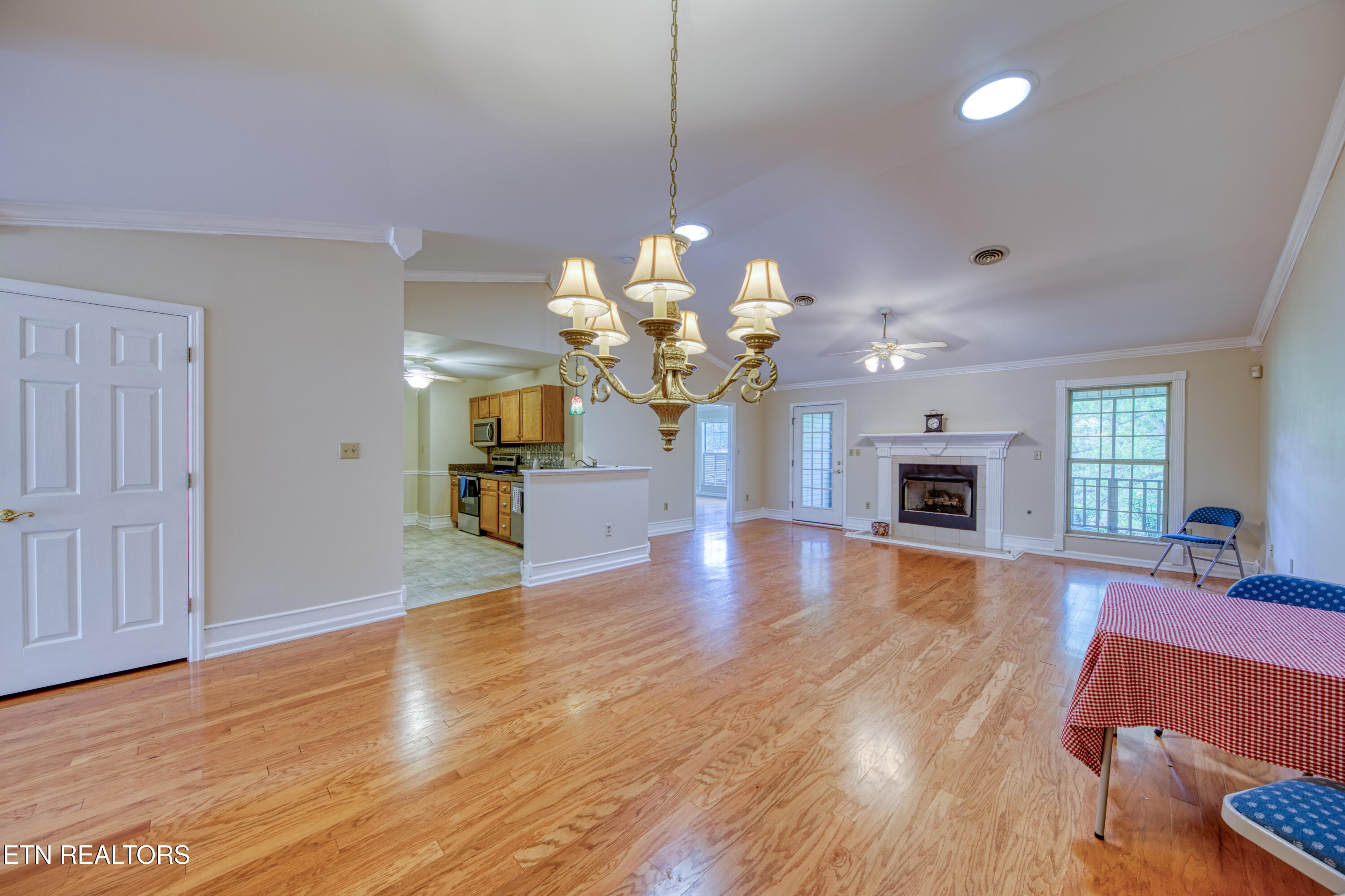 674 Applegate Lane Knoxville TN 37934