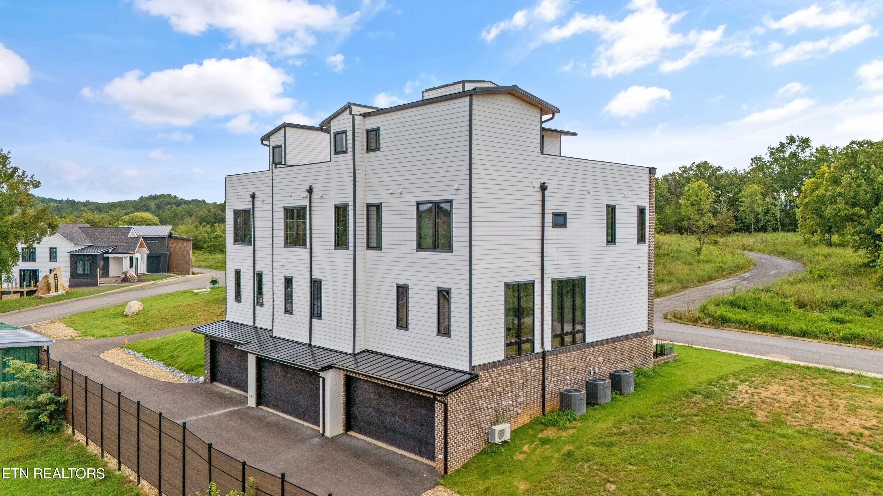 210 Granite Drive Sevierville TN 37876