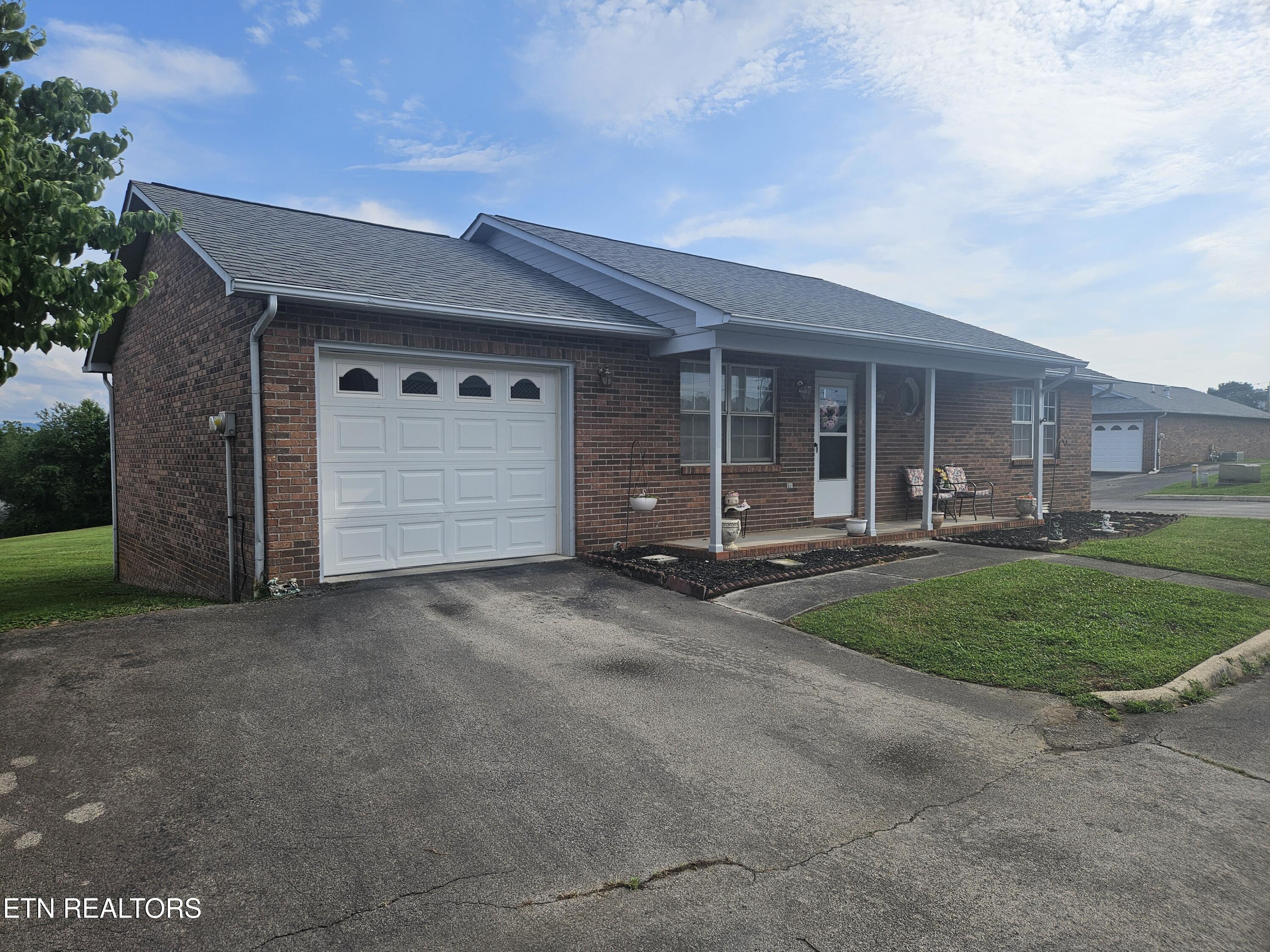 2354 Governors Court Maryville TN 37801