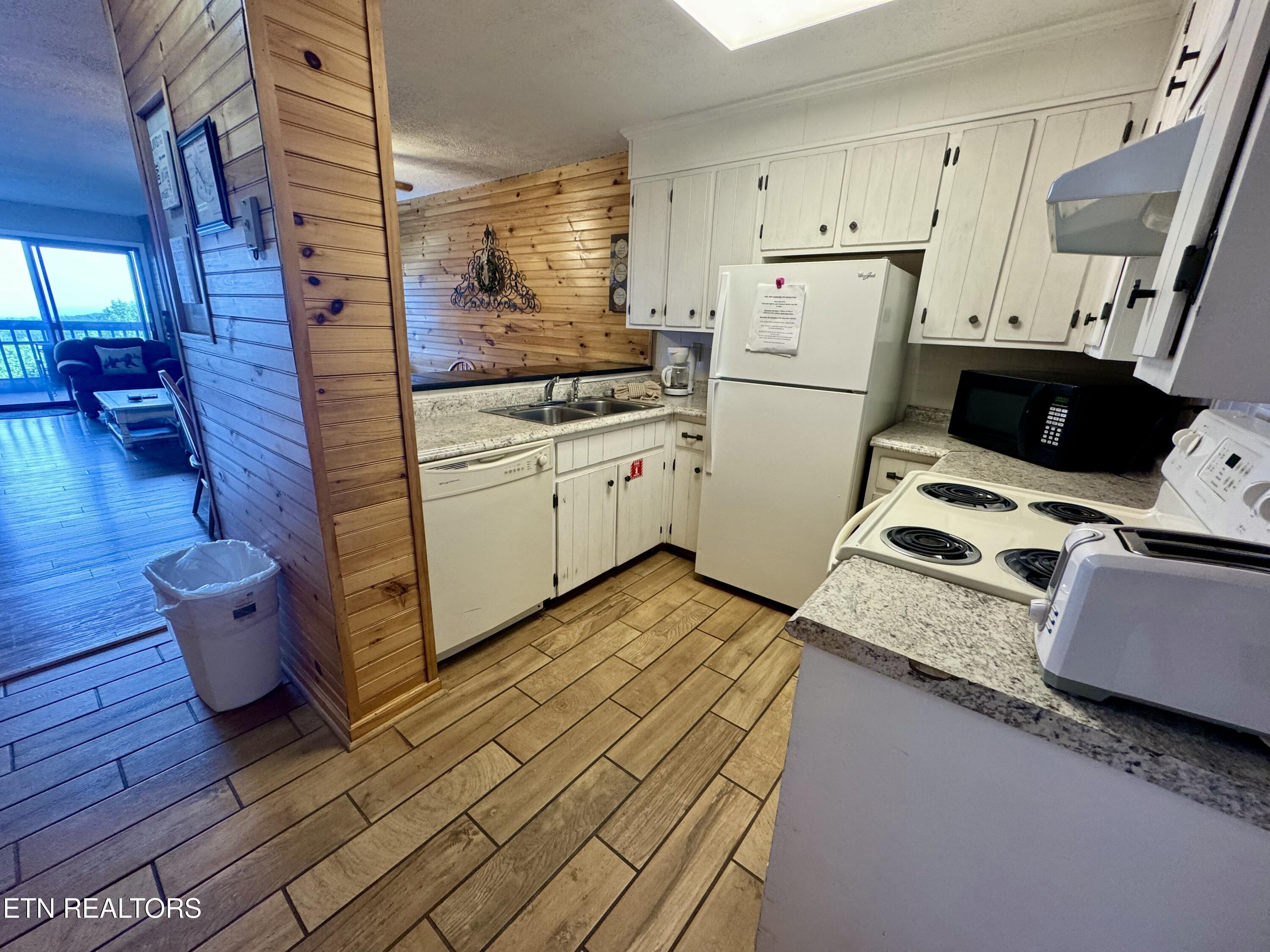 1102 Ski View Drive Gatlinburg TN 37738