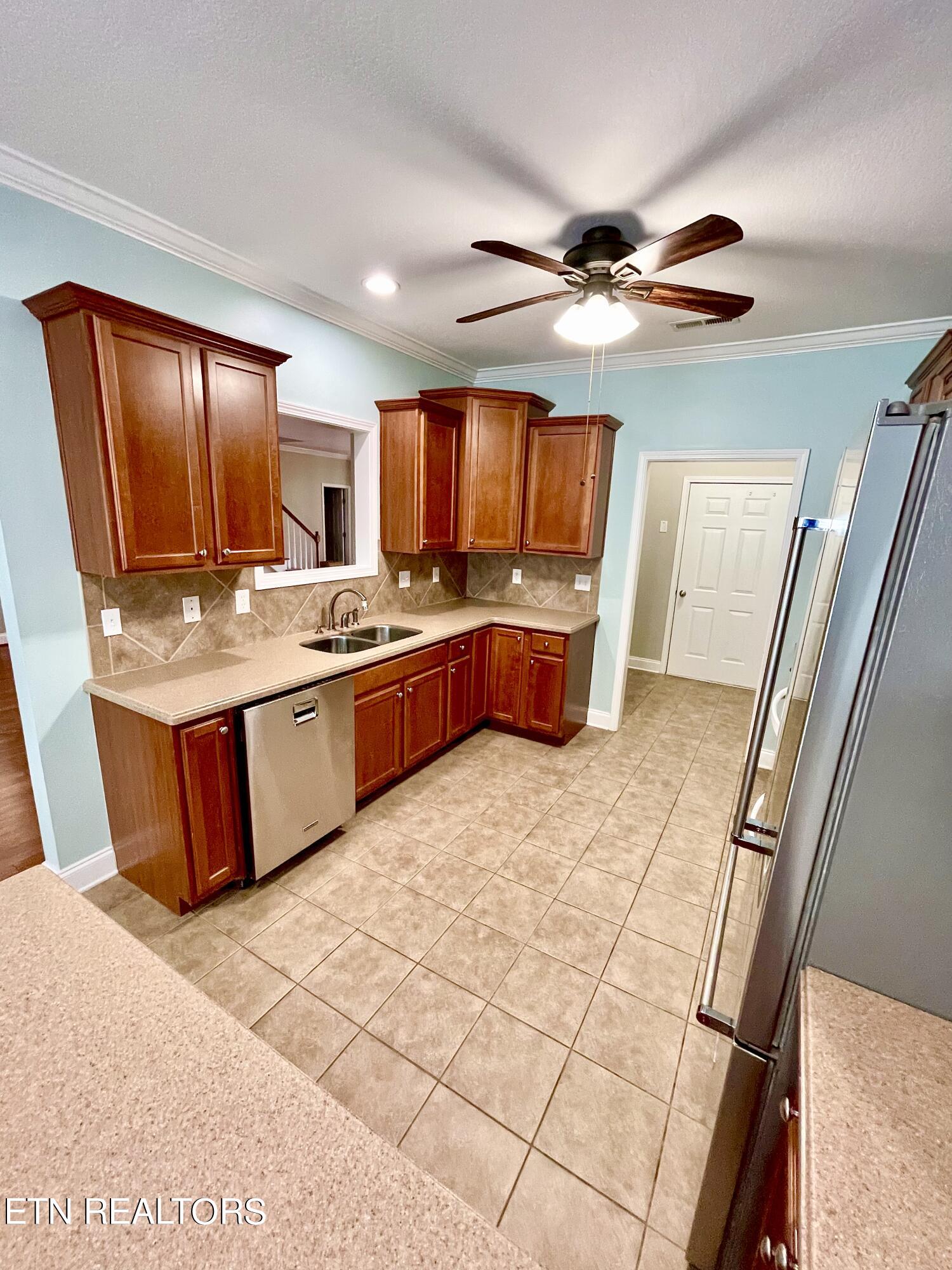 5551 Beverly Square Way Knoxville TN 37918