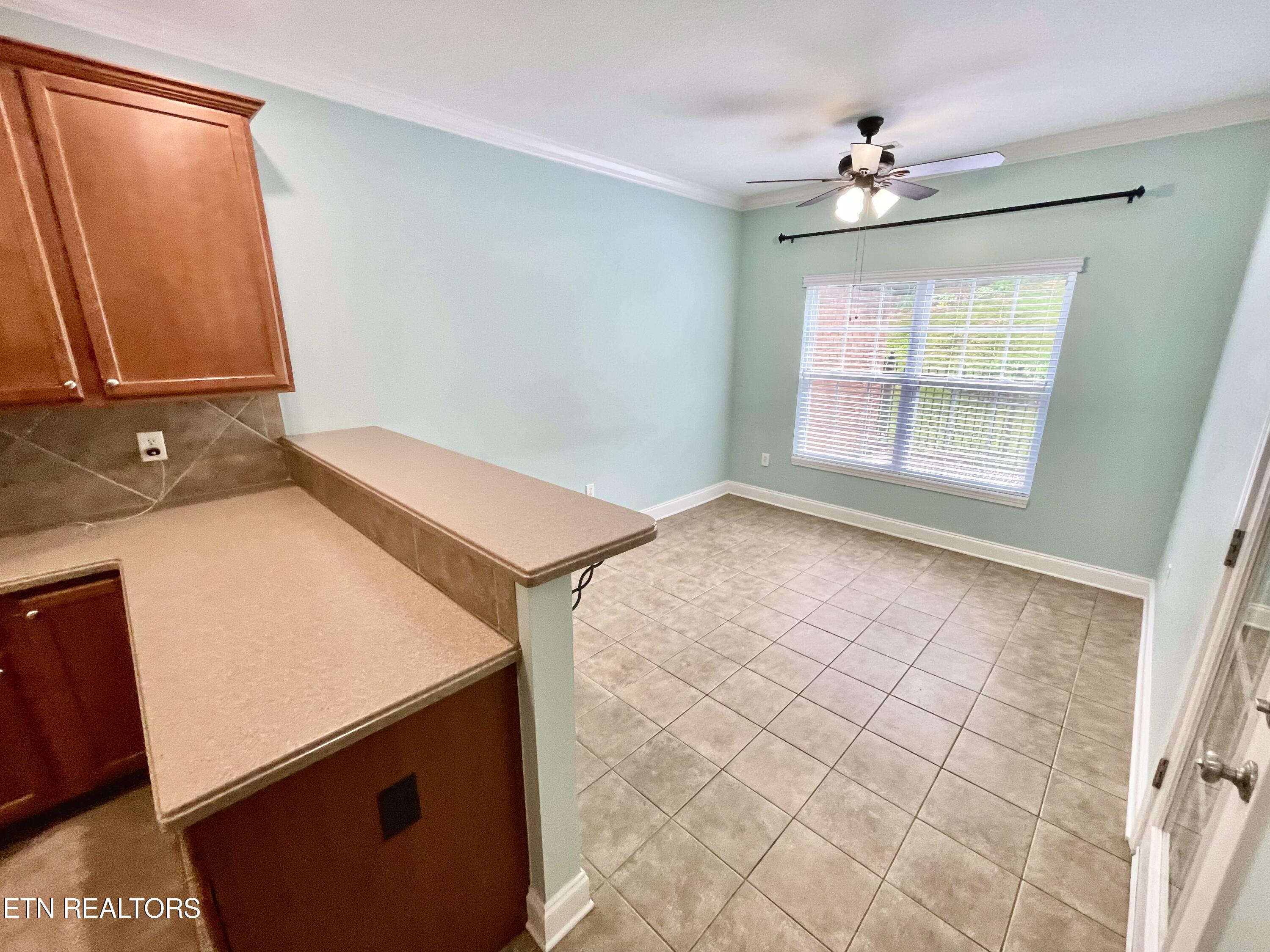 5551 Beverly Square Way Knoxville TN 37918
