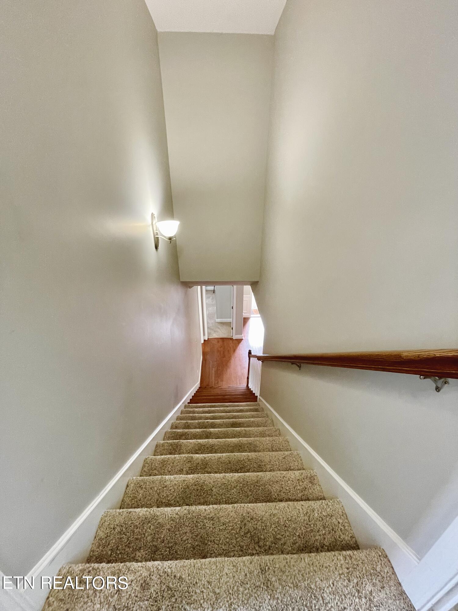5551 Beverly Square Way Knoxville TN 37918