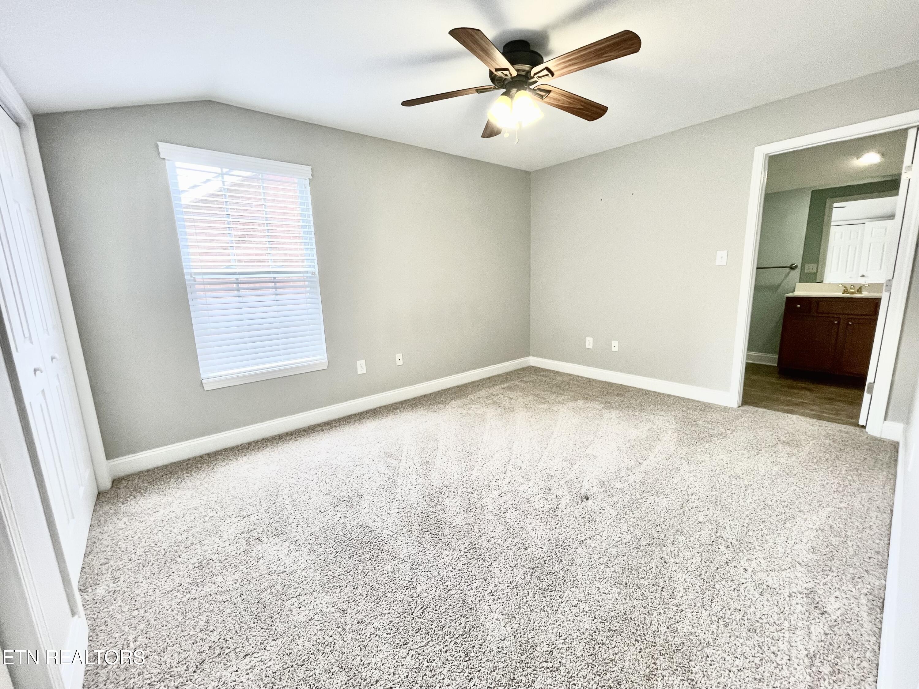 5551 Beverly Square Way Knoxville TN 37918