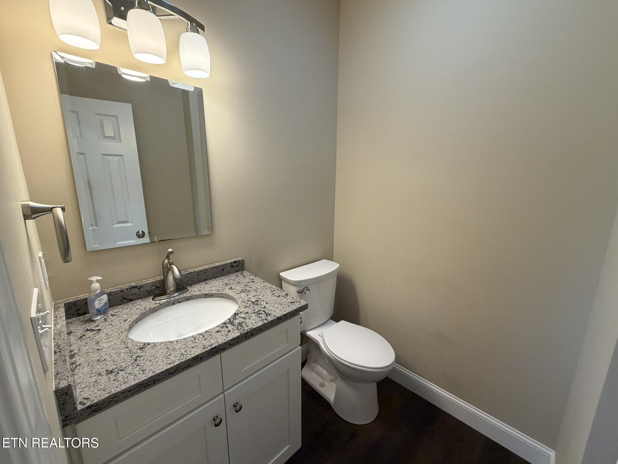 195 N Deer Village Lane Lafollette TN 37766