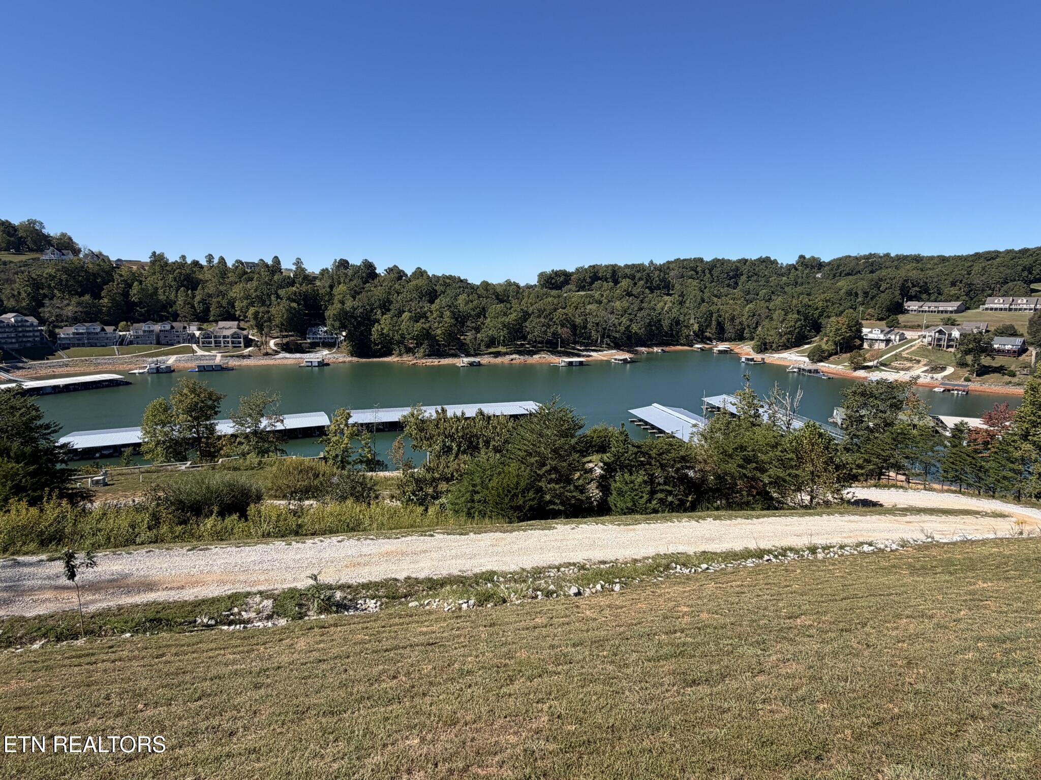 195 N Deer Village Lane Lafollette TN 37766