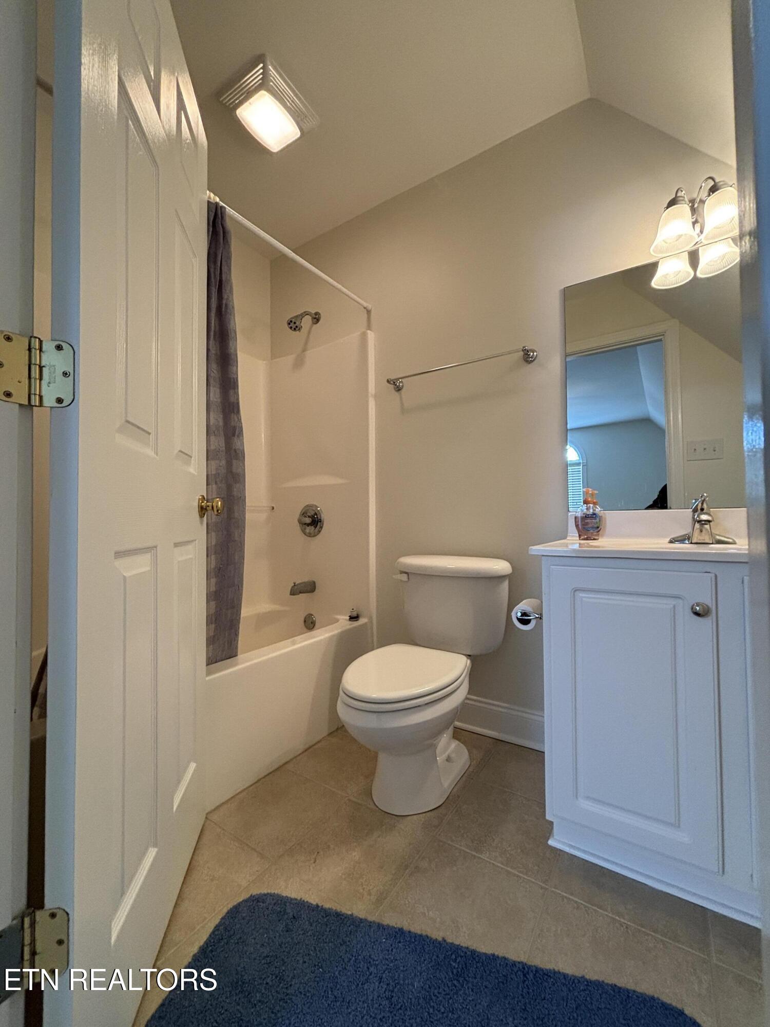 1111 Creekside Village Way Seymour TN 37865