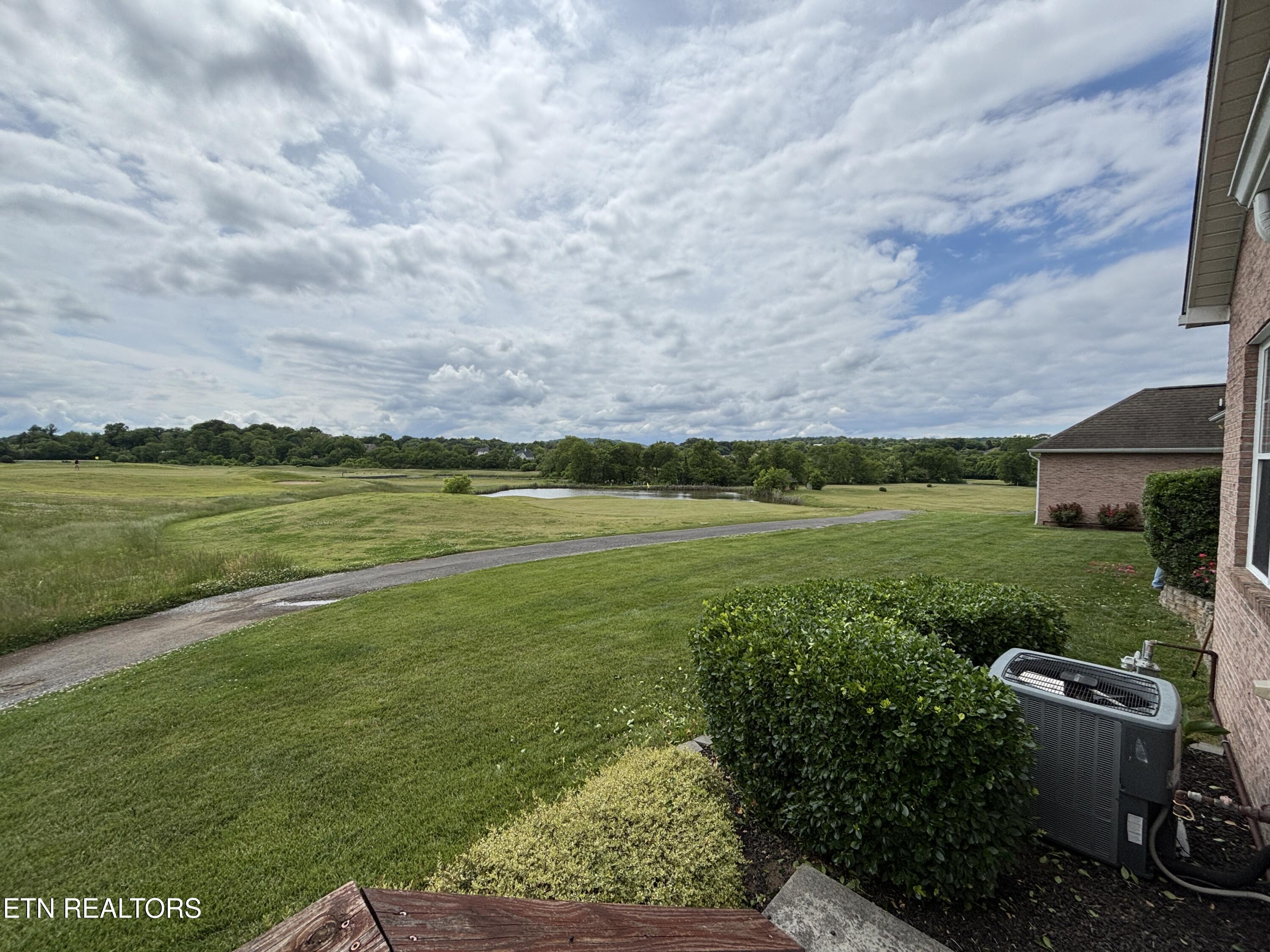 1111 Creekside Village Way Seymour TN 37865