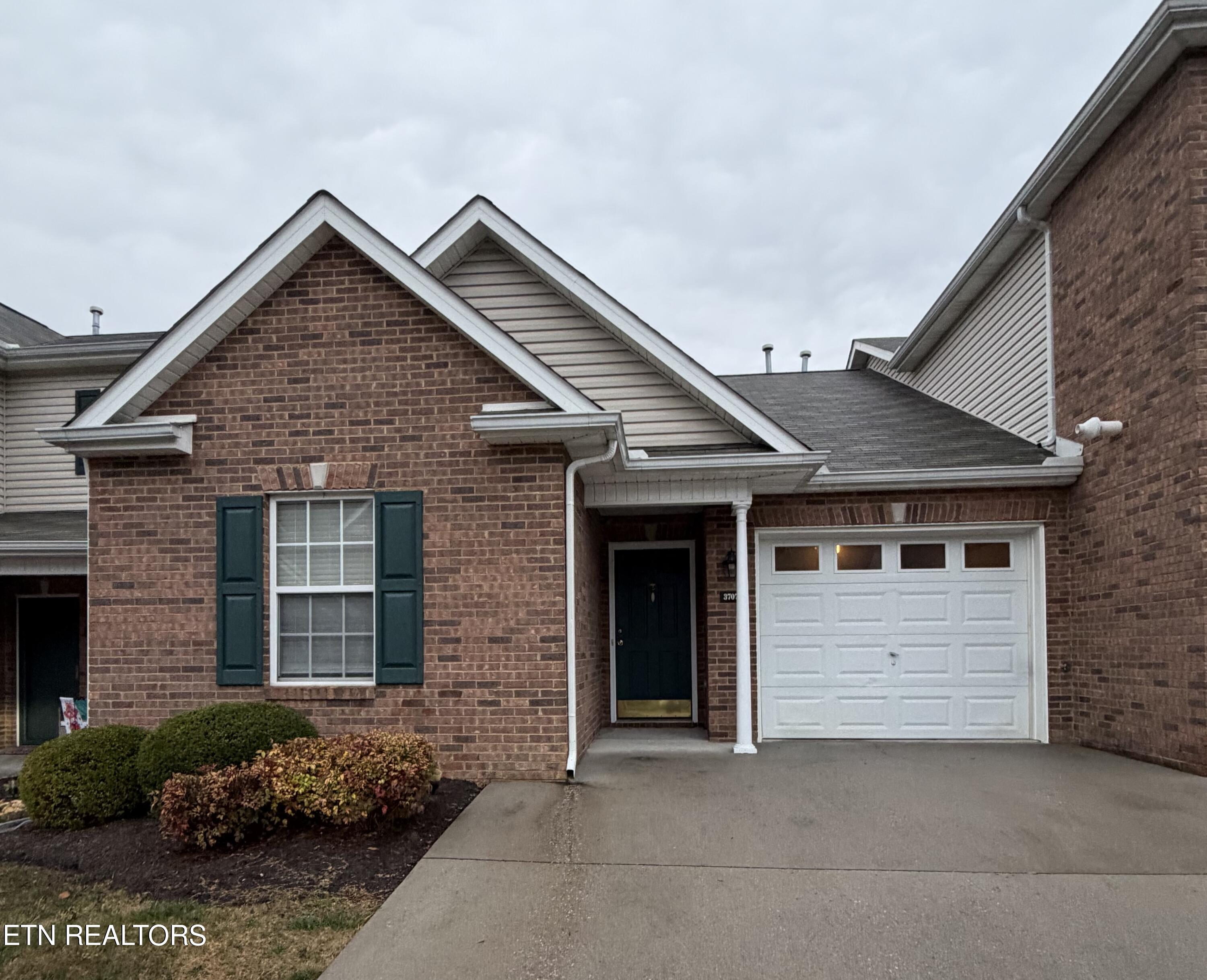 3707 Sean Grove Way Knoxville TN 37921