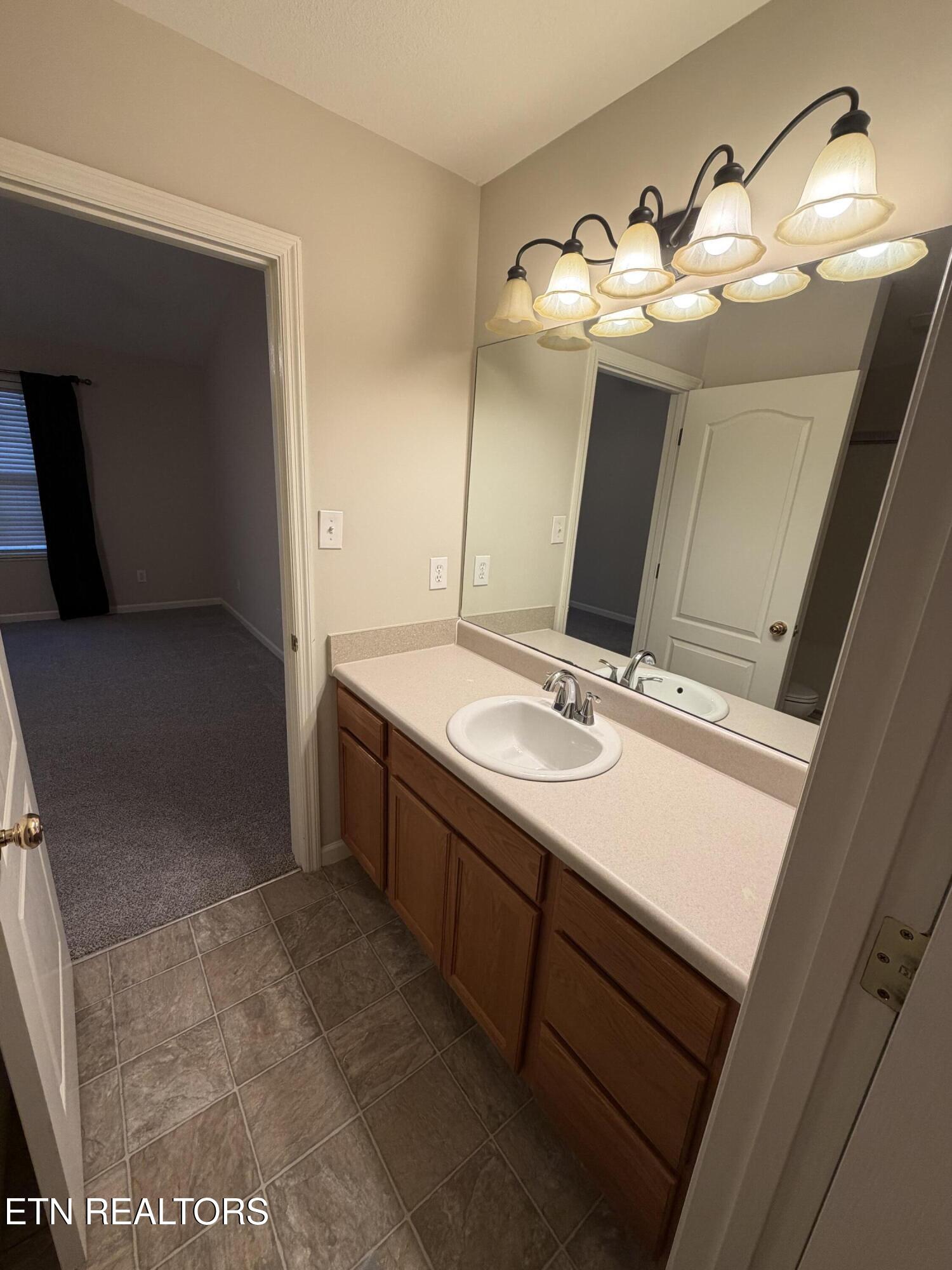 3707 Sean Grove Way Knoxville TN 37921