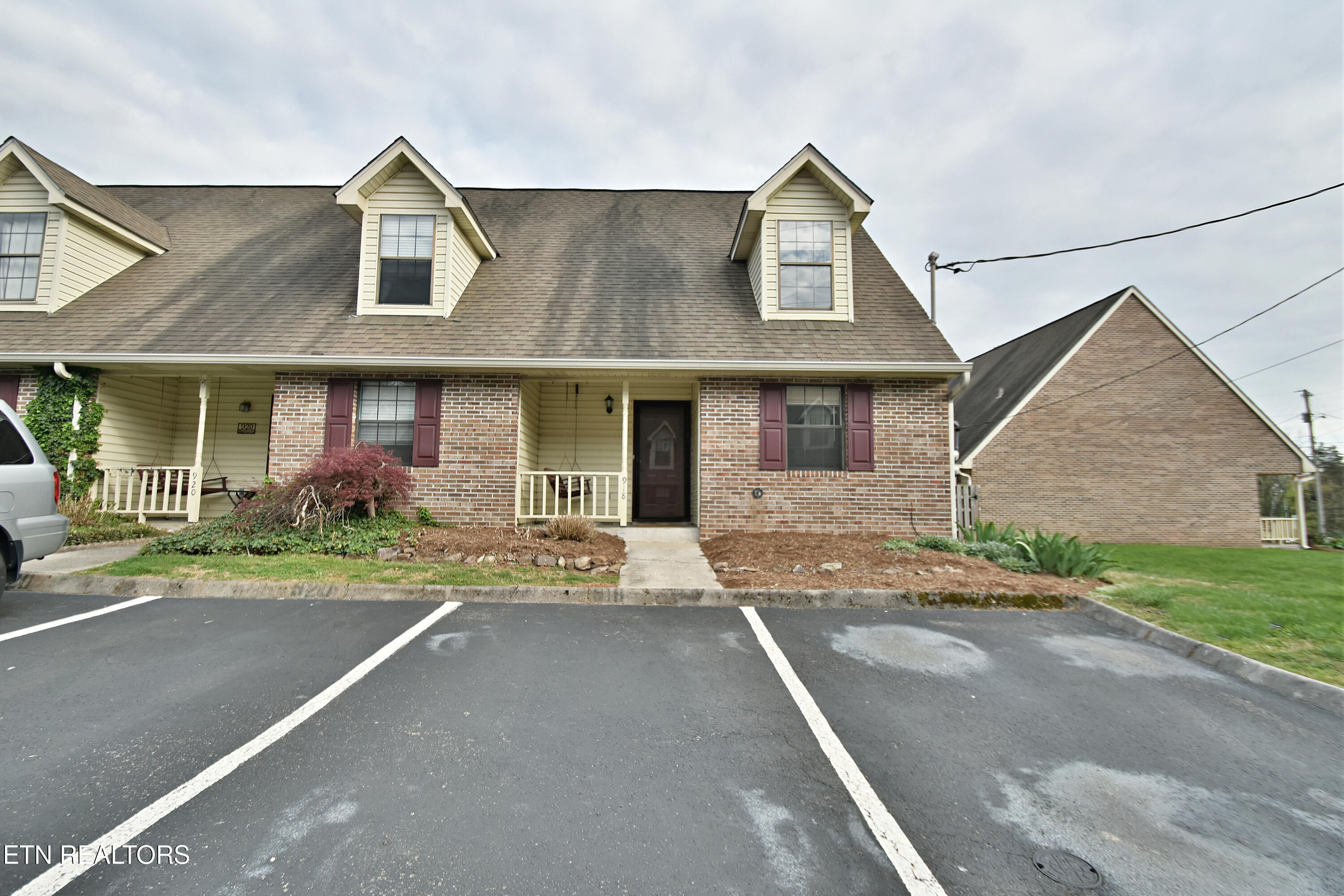 918 Chip Cove Lane Knoxville TN 37938