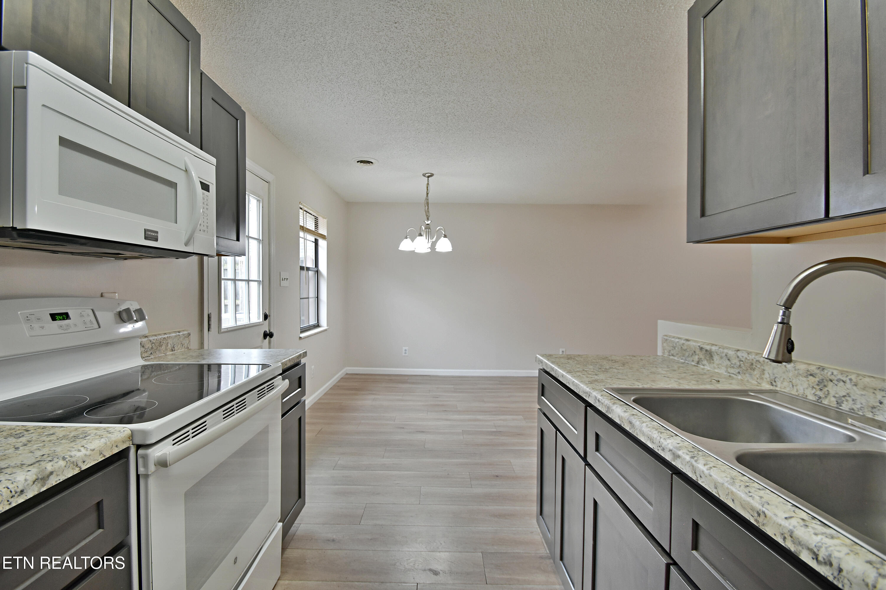 918 Chip Cove Lane Knoxville TN 37938