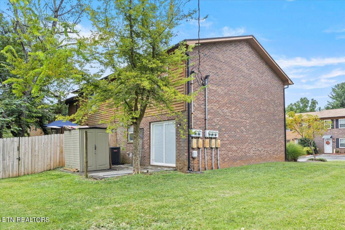 1218 Crest Brook Drive Knoxville TN 37923