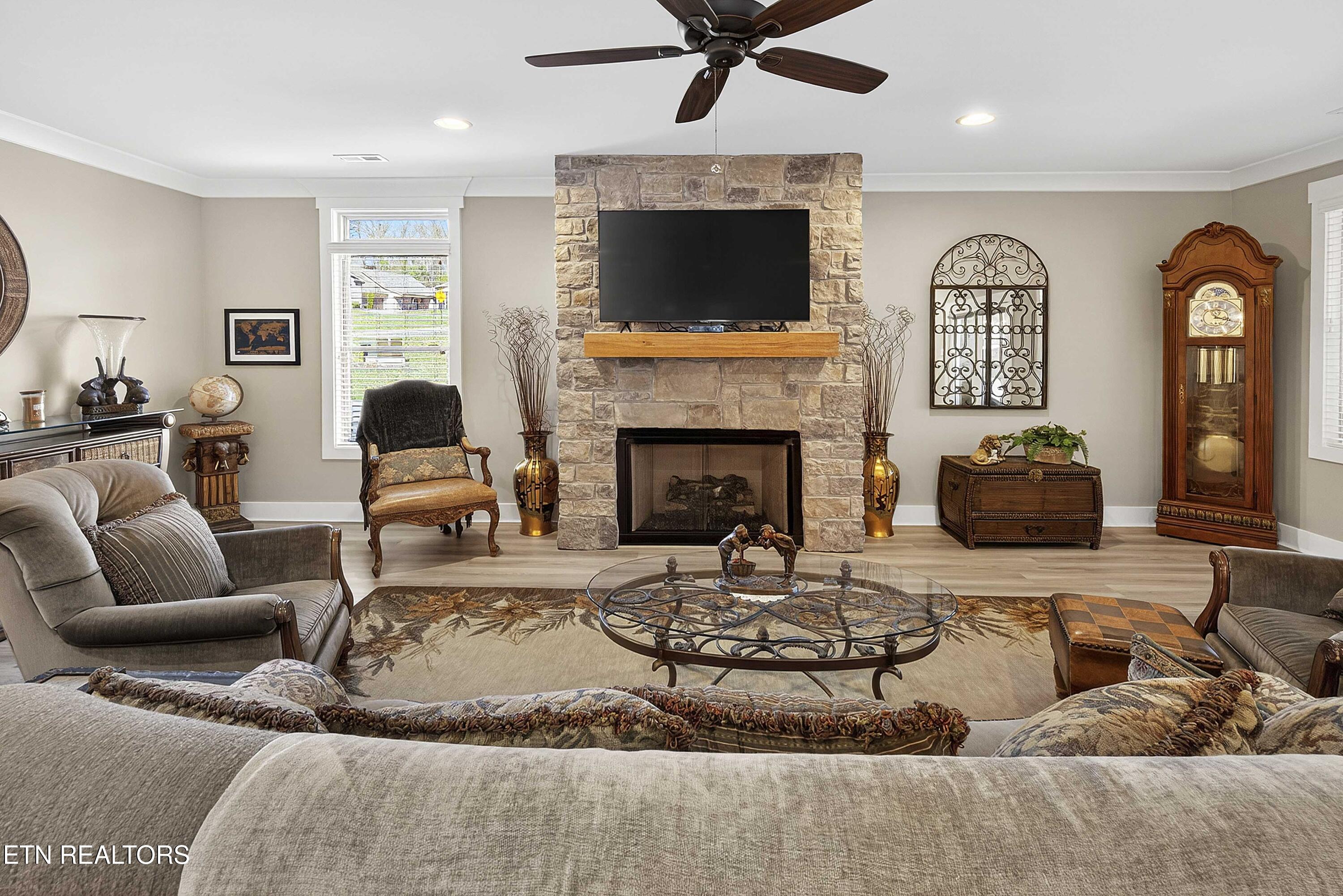 1773 Mountain Drive Lenoir City TN 37772