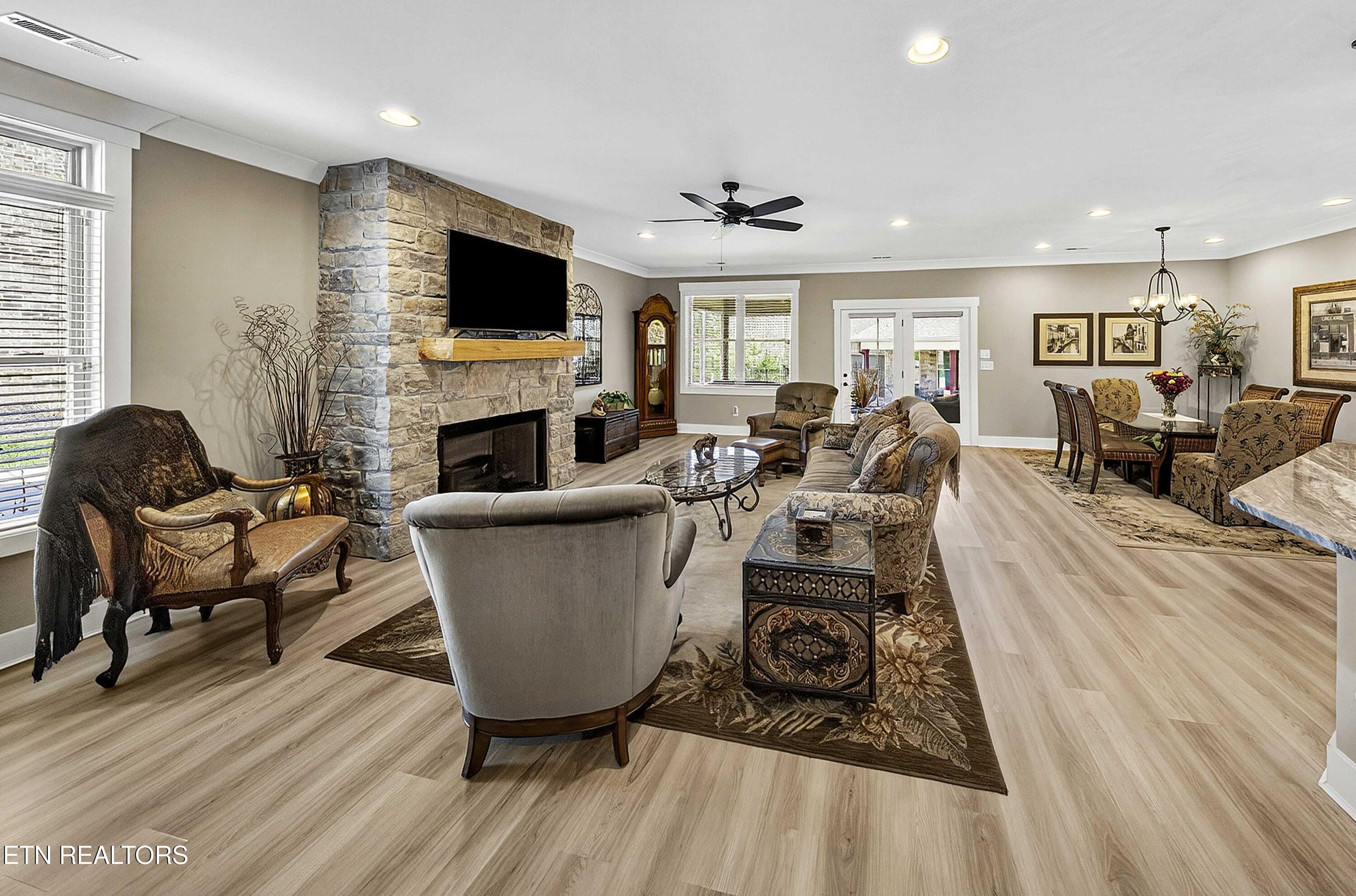 1773 Mountain Drive Lenoir City TN 37772
