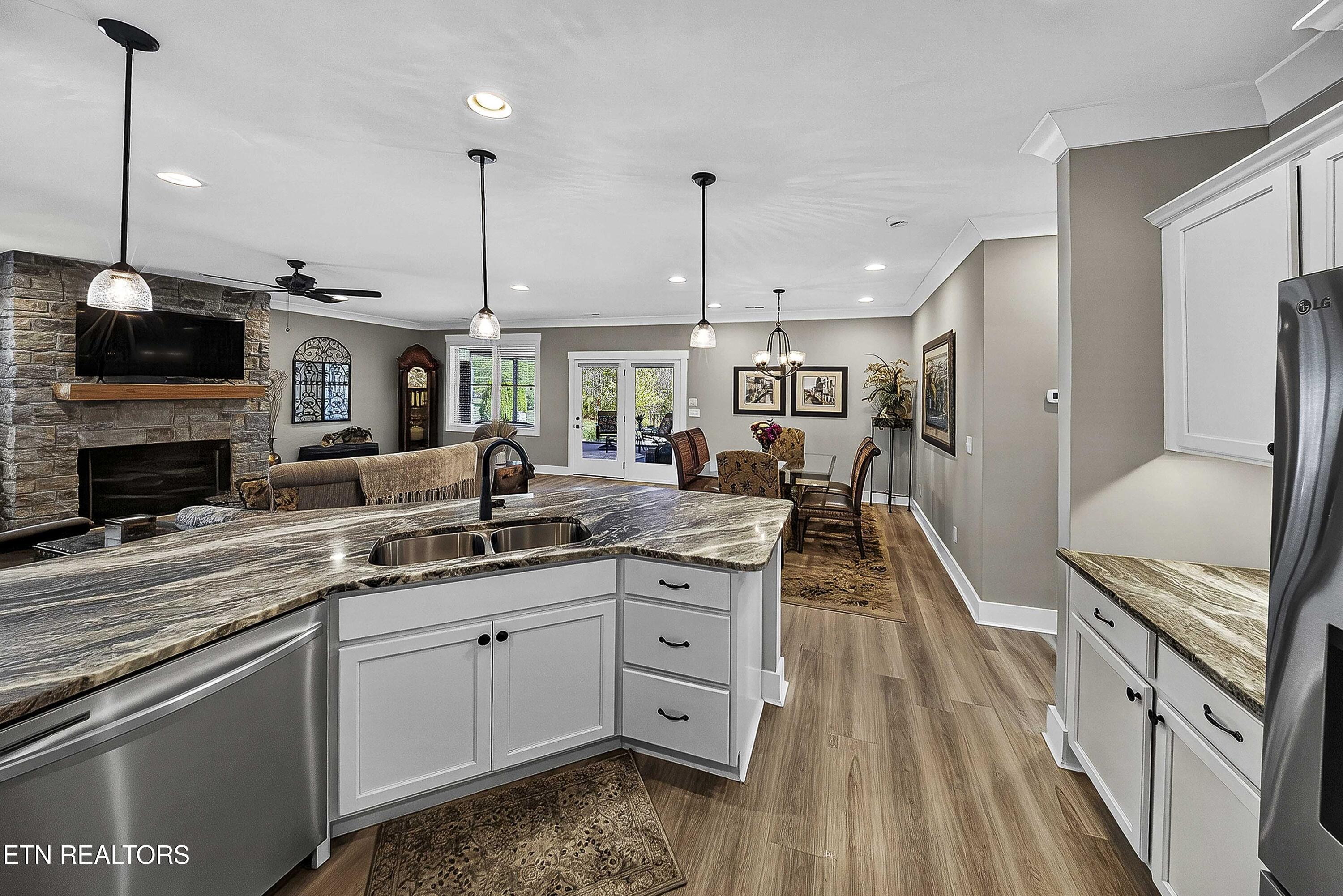 1773 Mountain Drive Lenoir City TN 37772