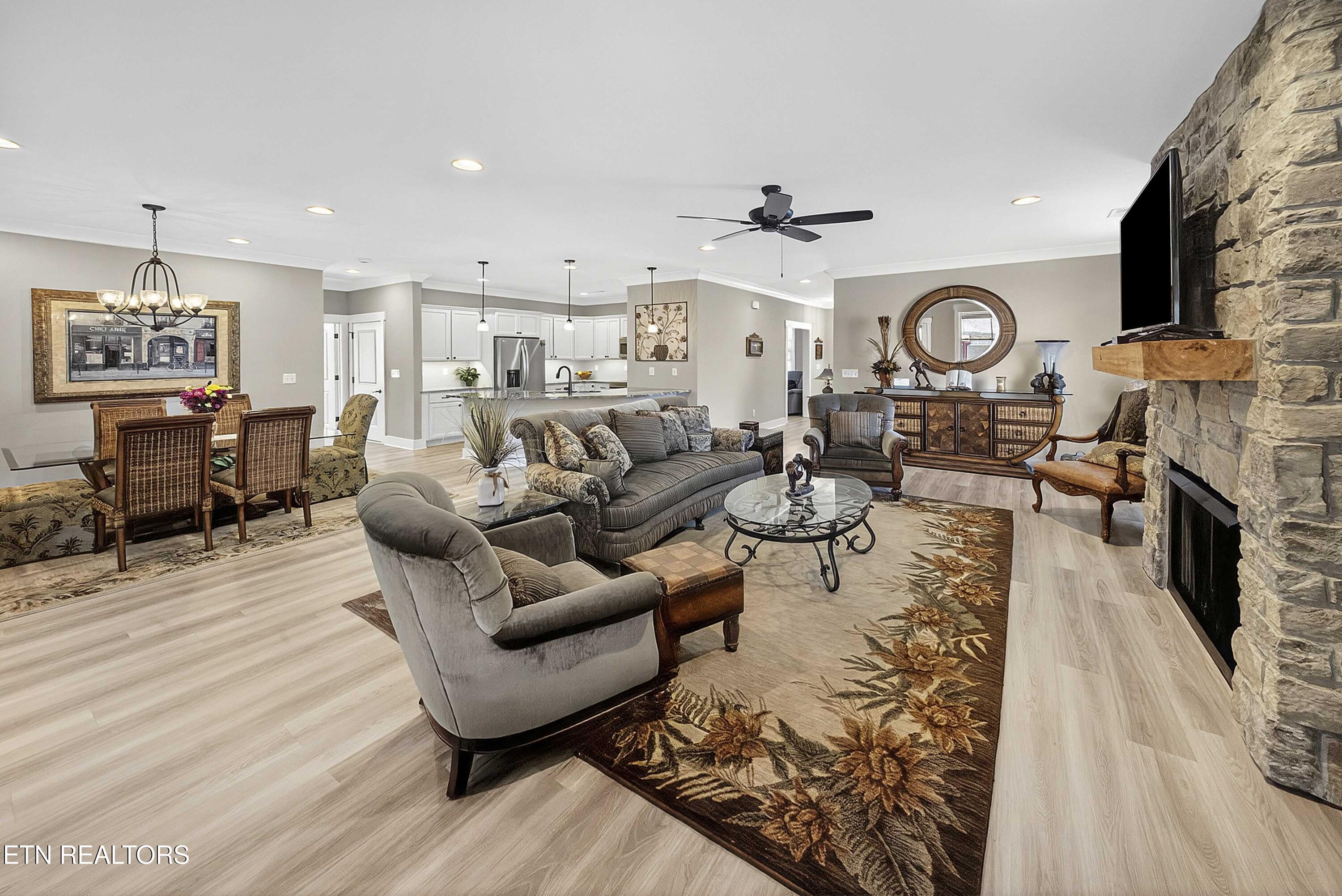 1773 Mountain Drive Lenoir City TN 37772