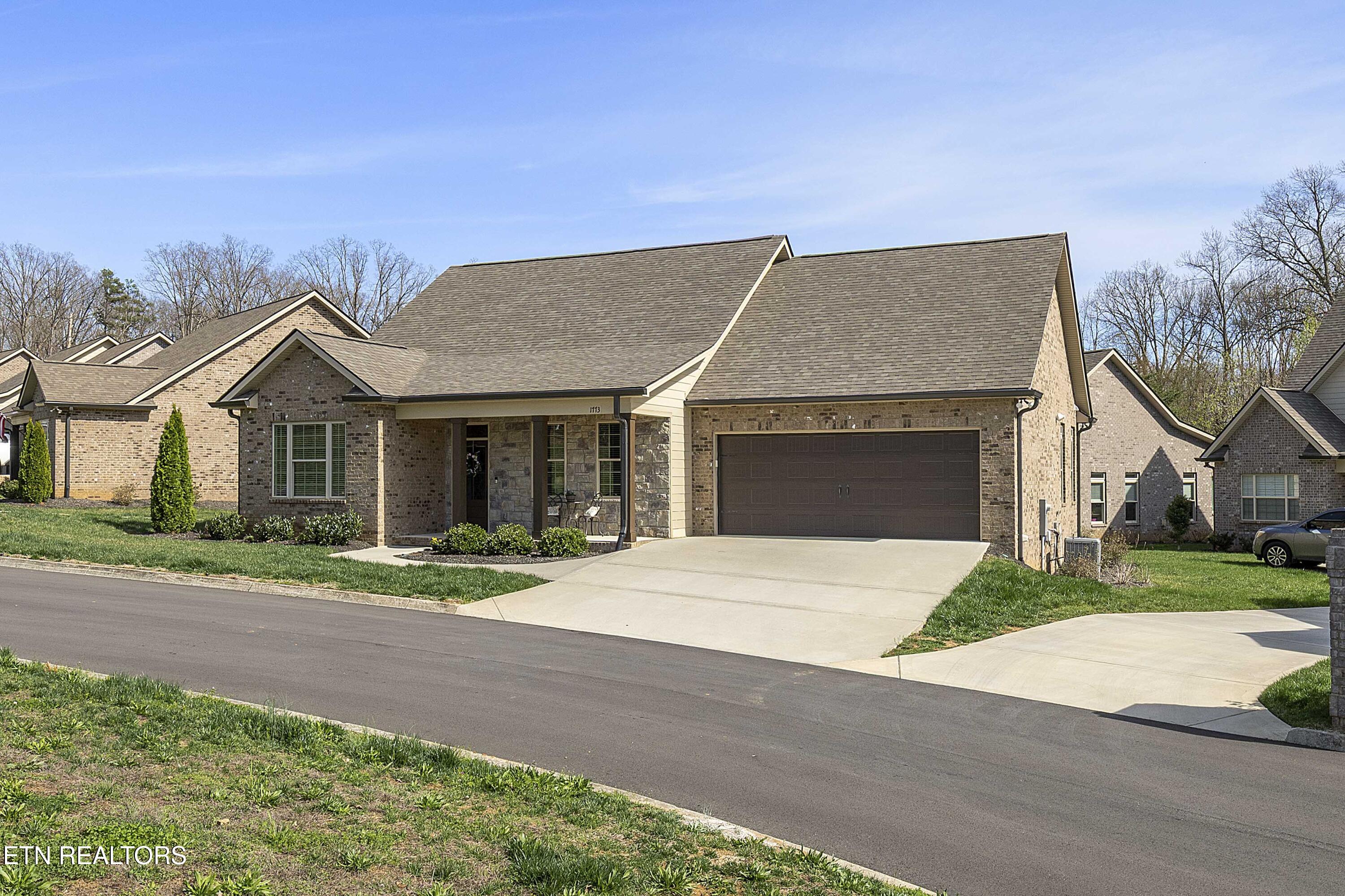 1773 Mountain Drive Lenoir City TN 37772
