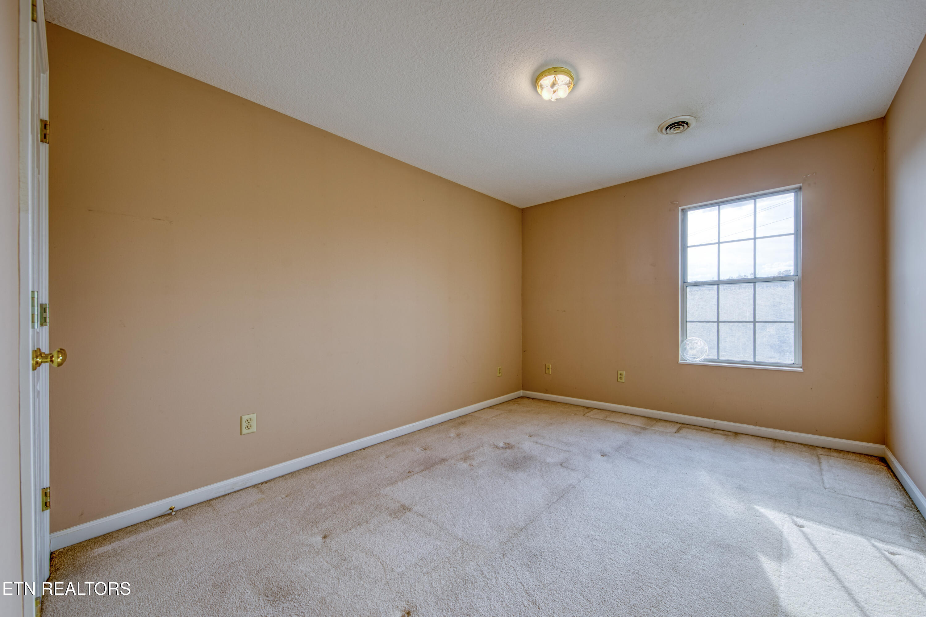 6360 Love Song Lane Knoxville TN 37914