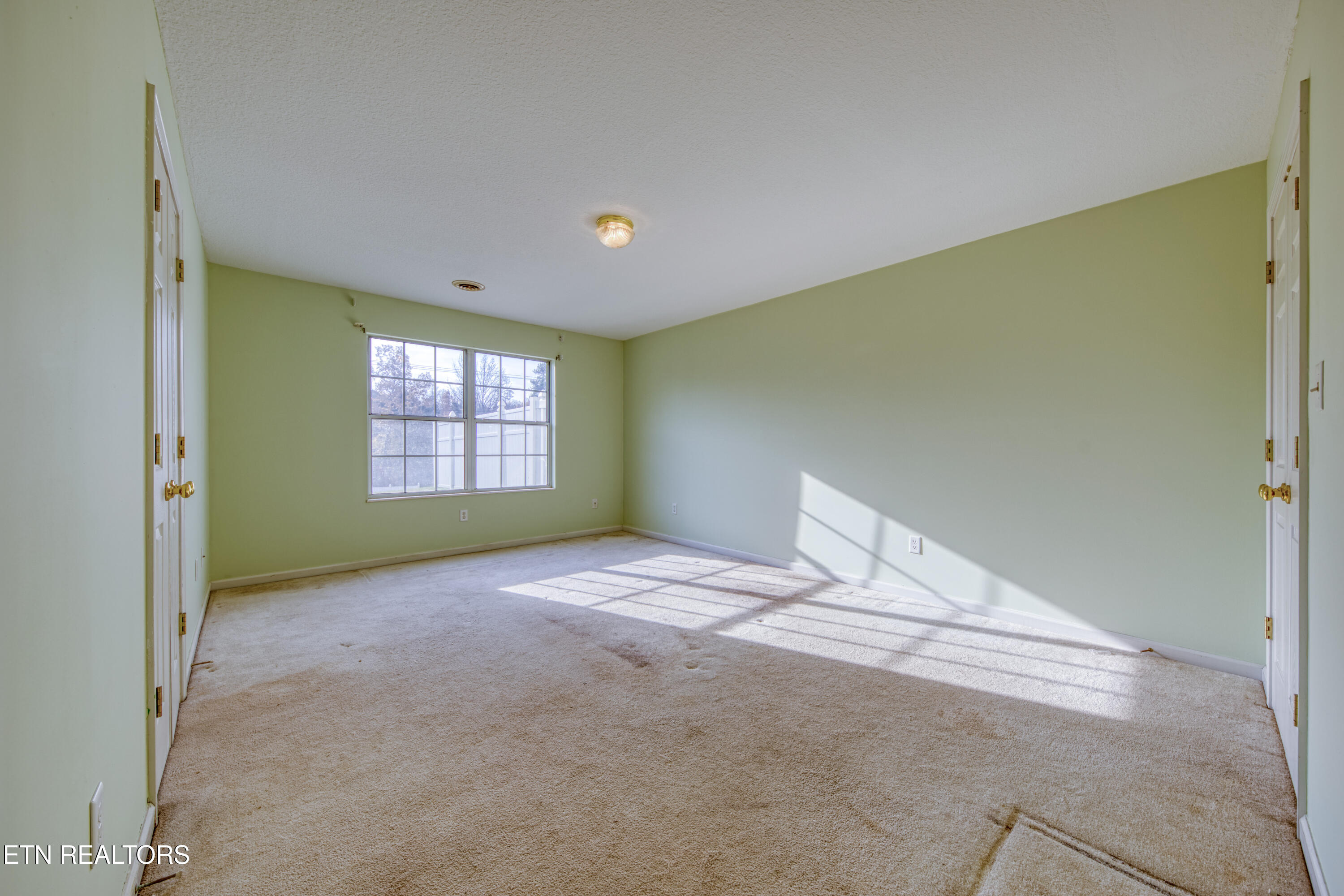 6360 Love Song Lane Knoxville TN 37914