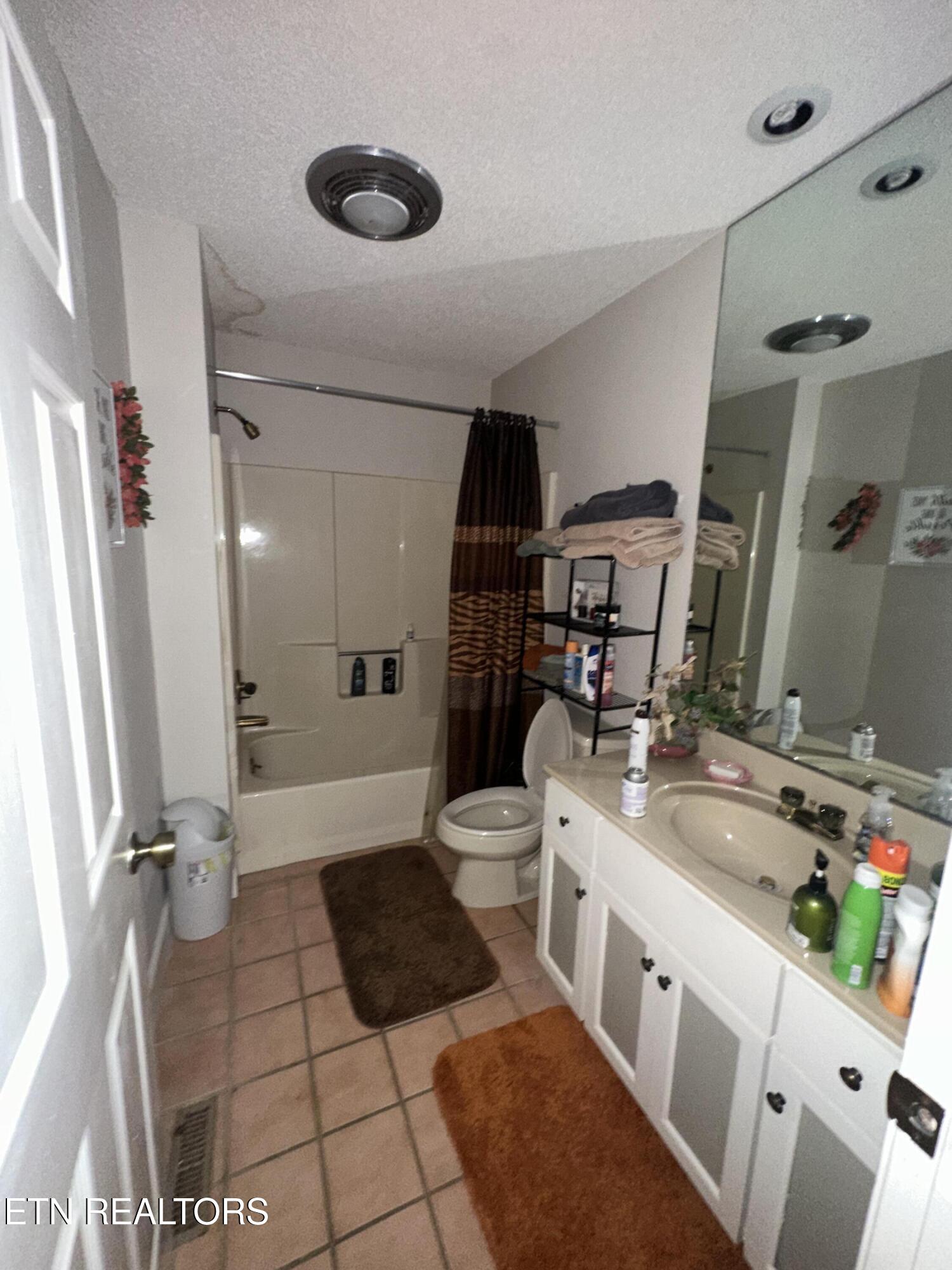 3835 Renegade Mountain Parkway Crab Orchard TN 37723