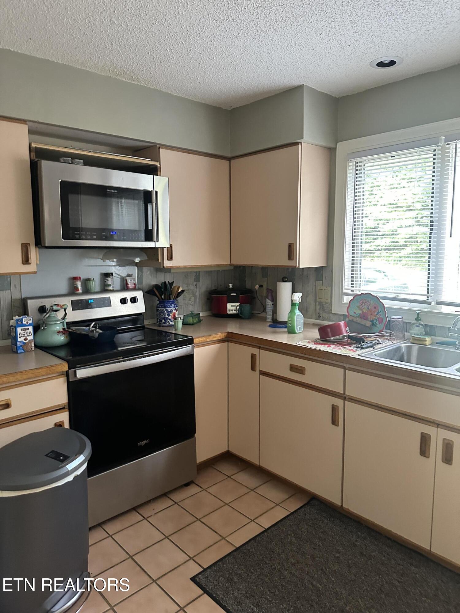 3835 Renegade Mountain Parkway Crab Orchard TN 37723